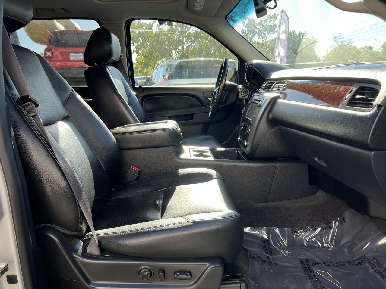 GMC Yukon photo 13