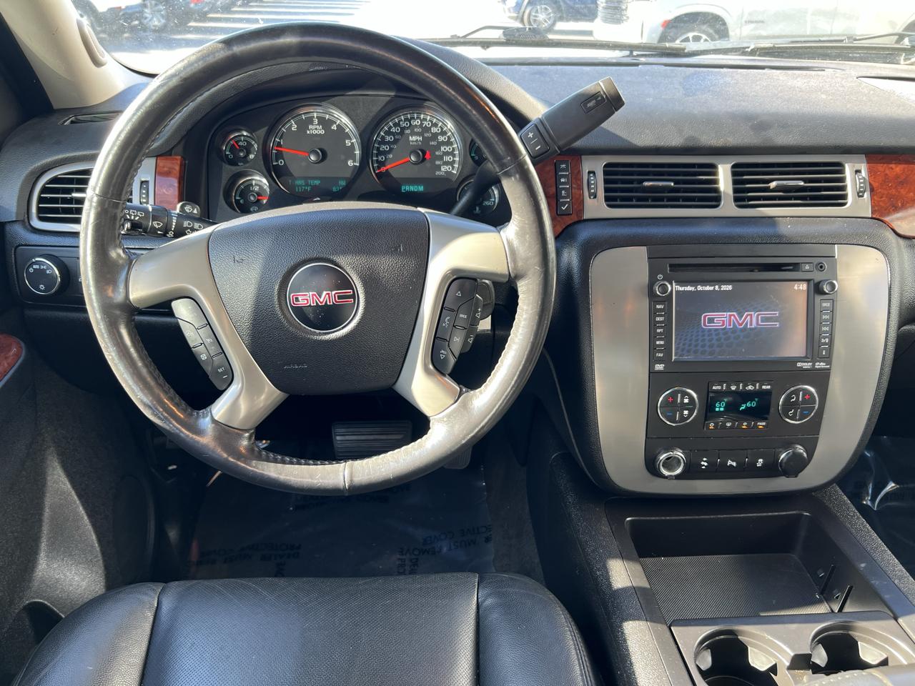 GMC Yukon photo 15
