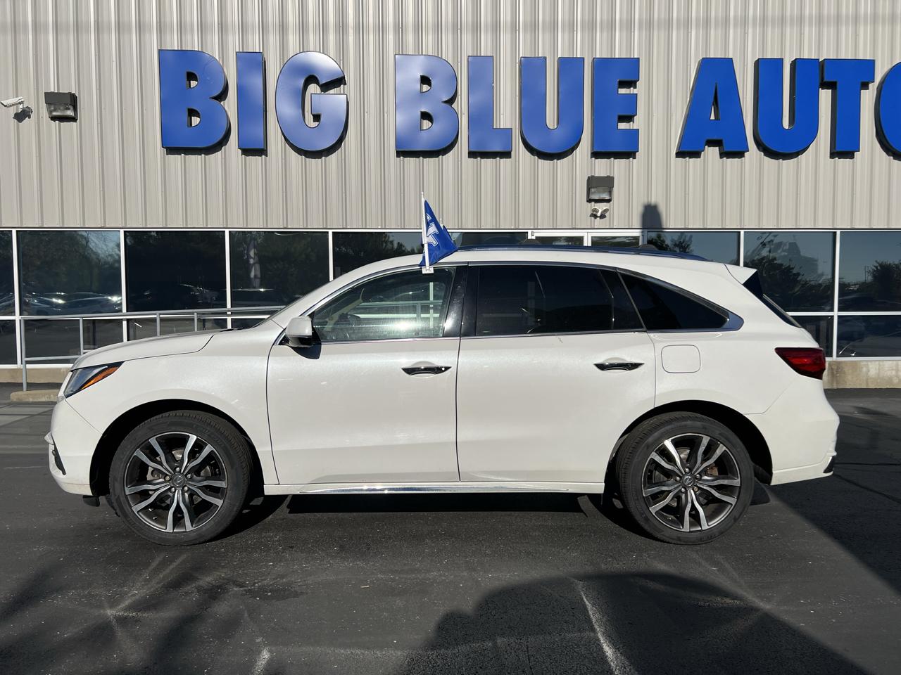 Acura MDX photo 2