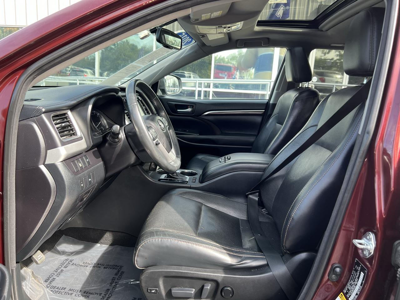 Toyota Highlander photo 9