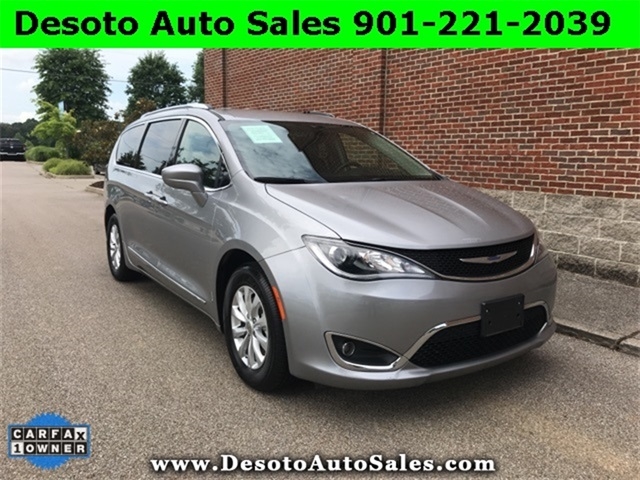 Used 2018 Chrysler Pacifica Touring L 4d Passenger Van For