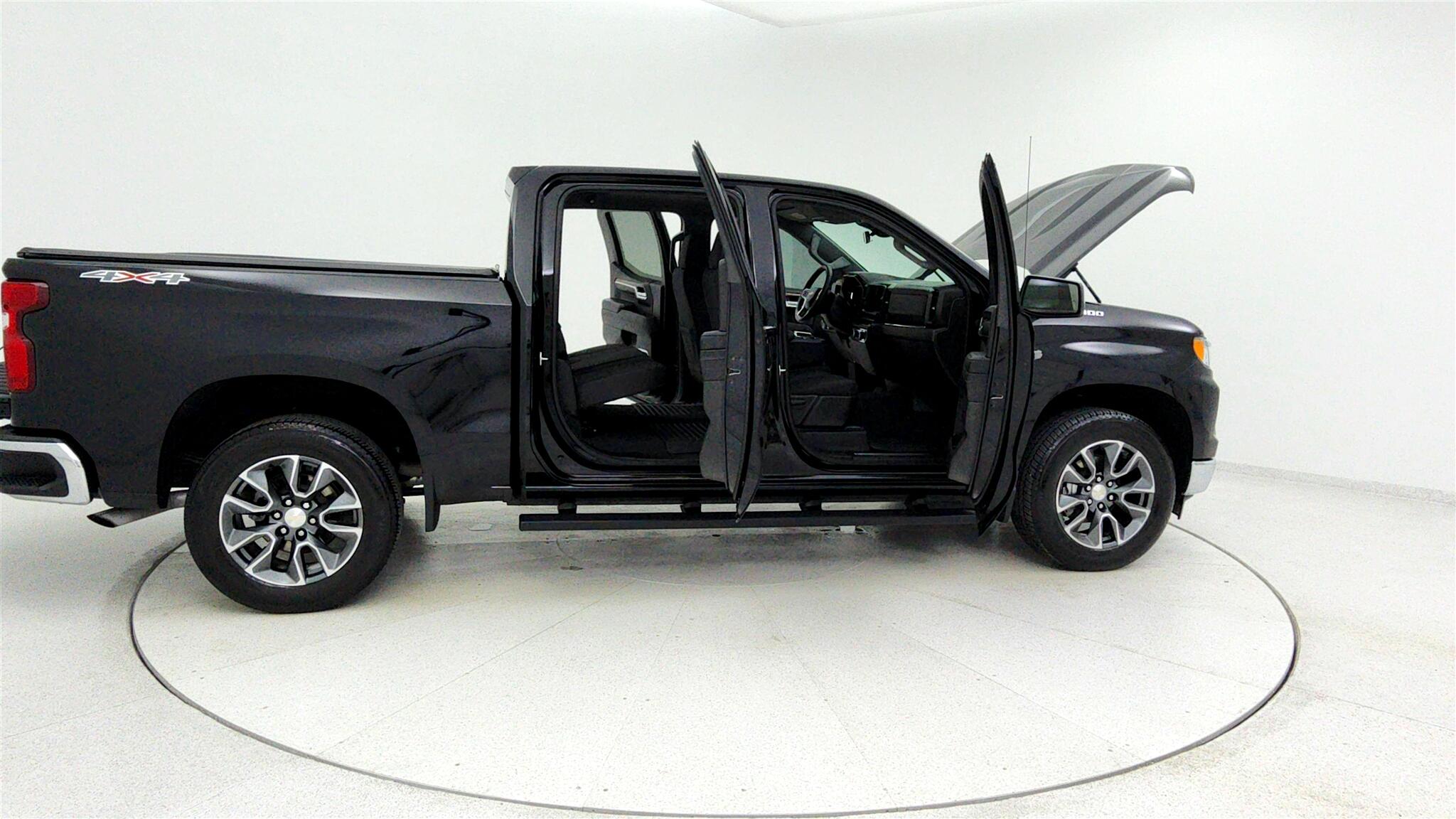 2023 Chevrolet Silverado 1500 LT photo 11