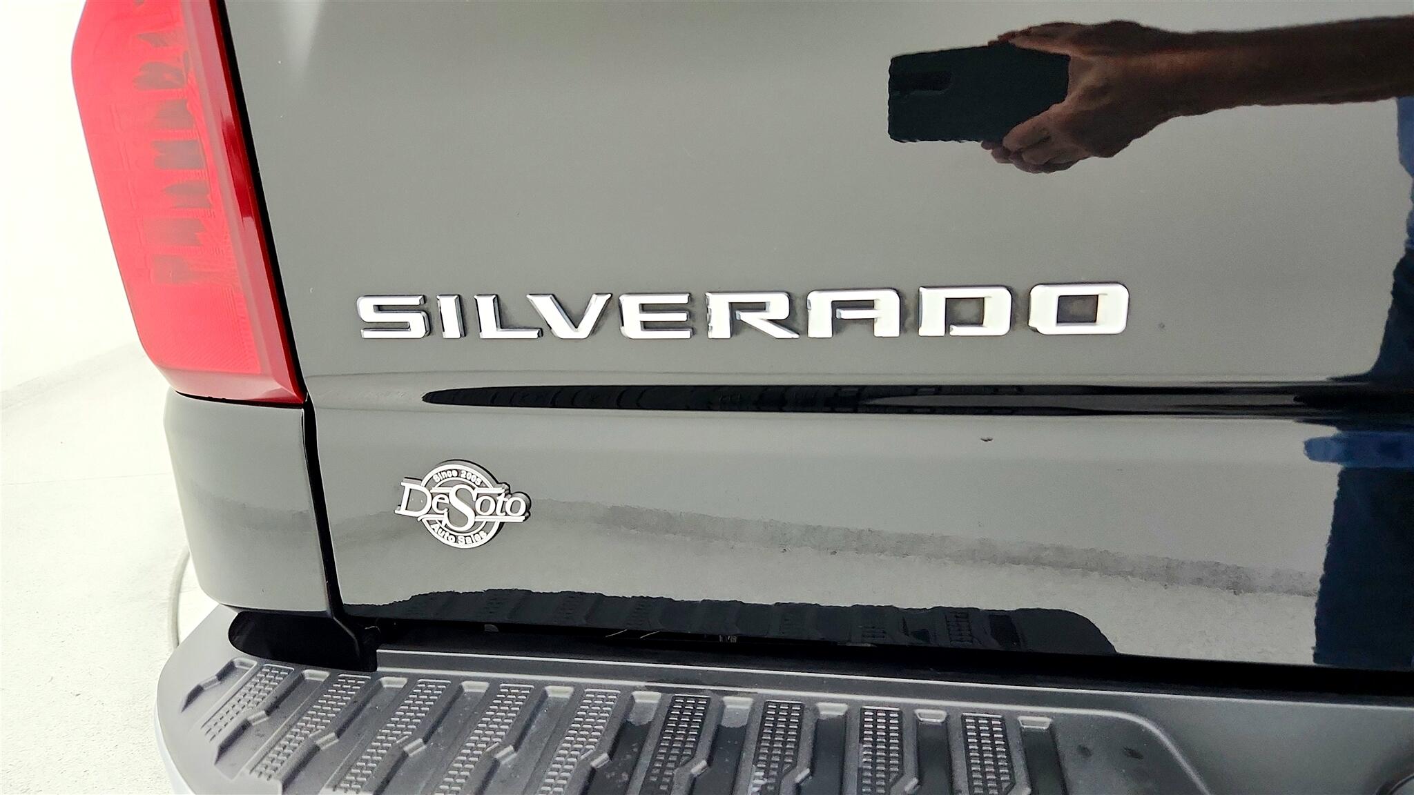2023 Chevrolet Silverado 1500 LT photo 23