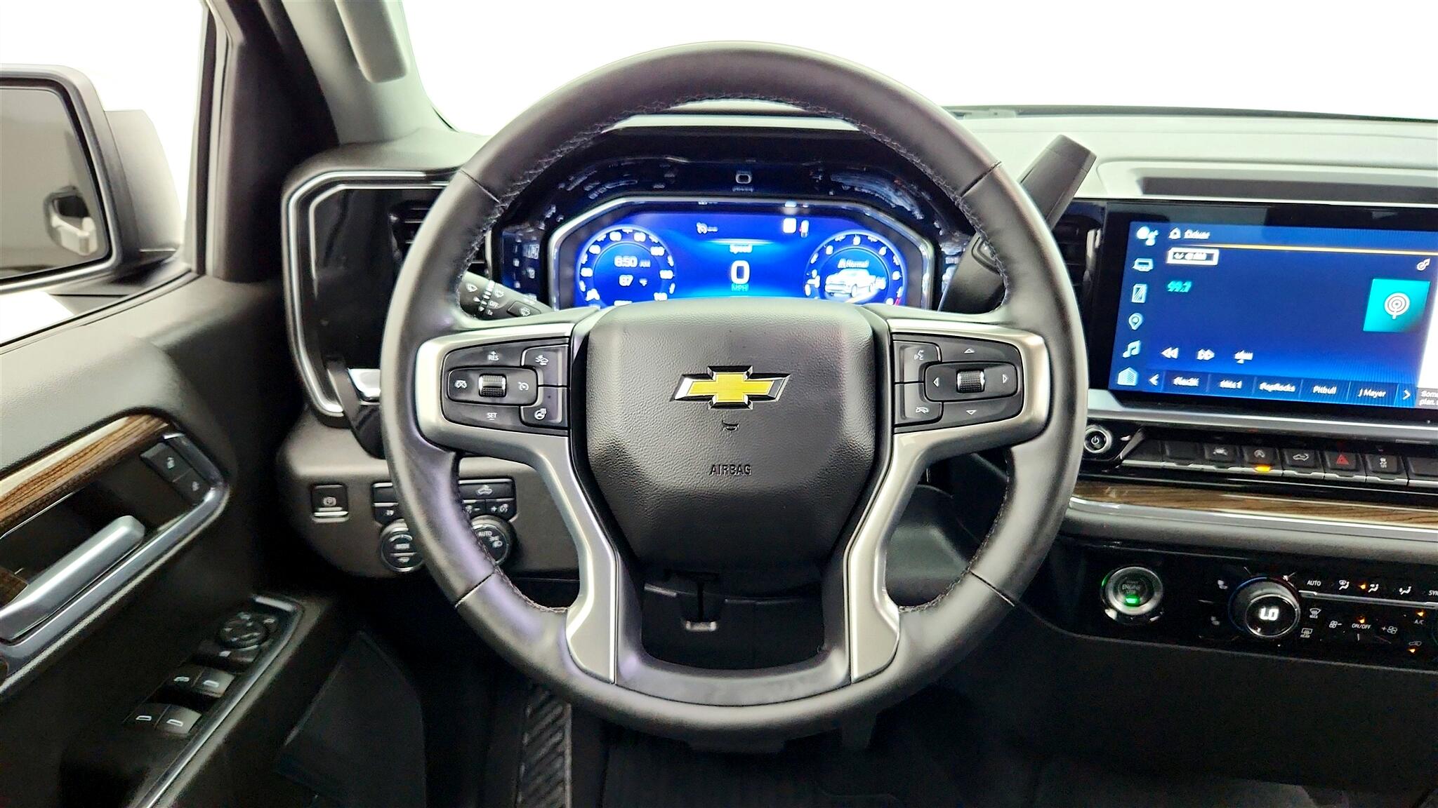 2023 Chevrolet Silverado 1500 LT photo 27