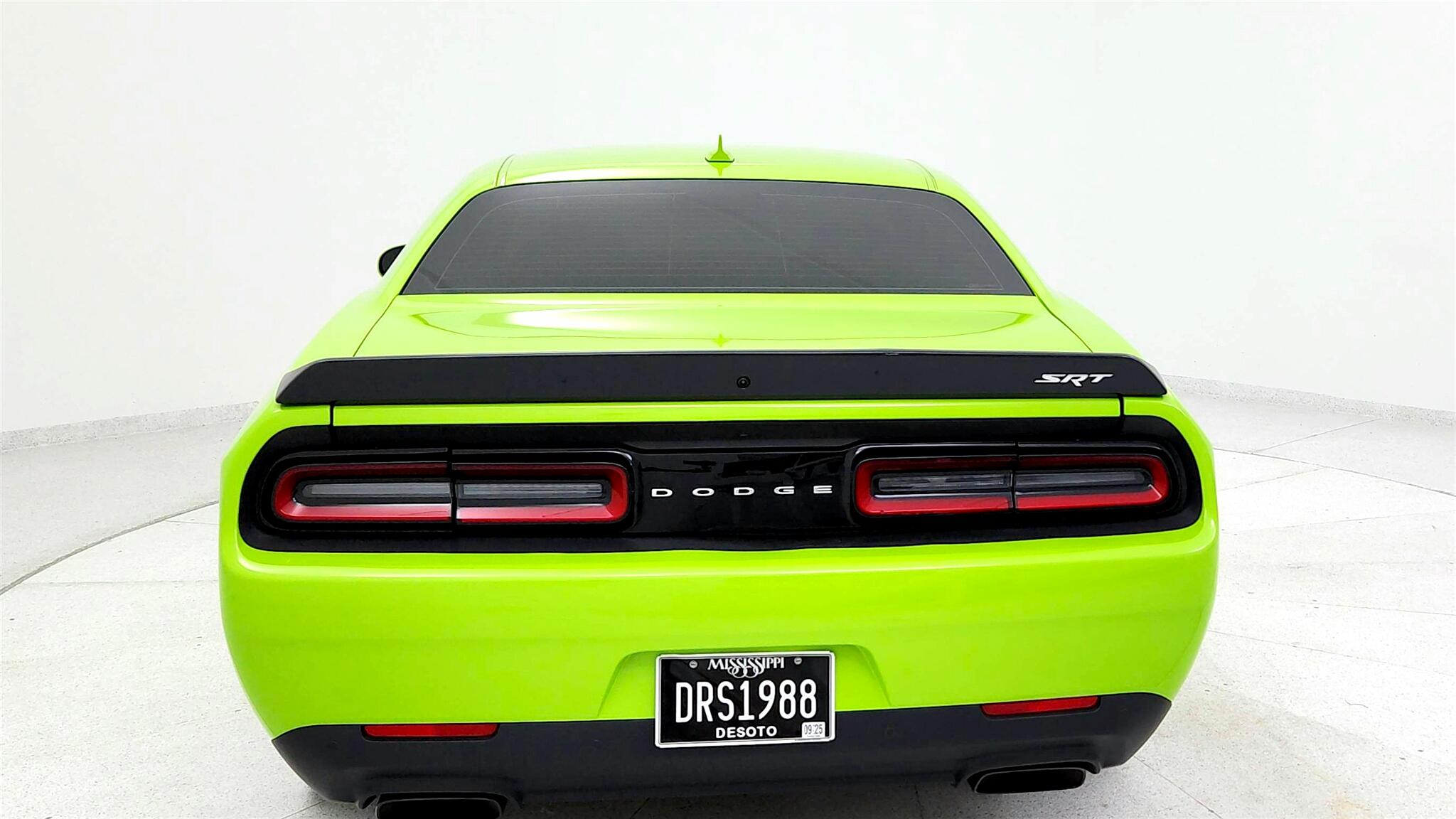 2015 Dodge Challenger SRT8 Hellcat photo 3