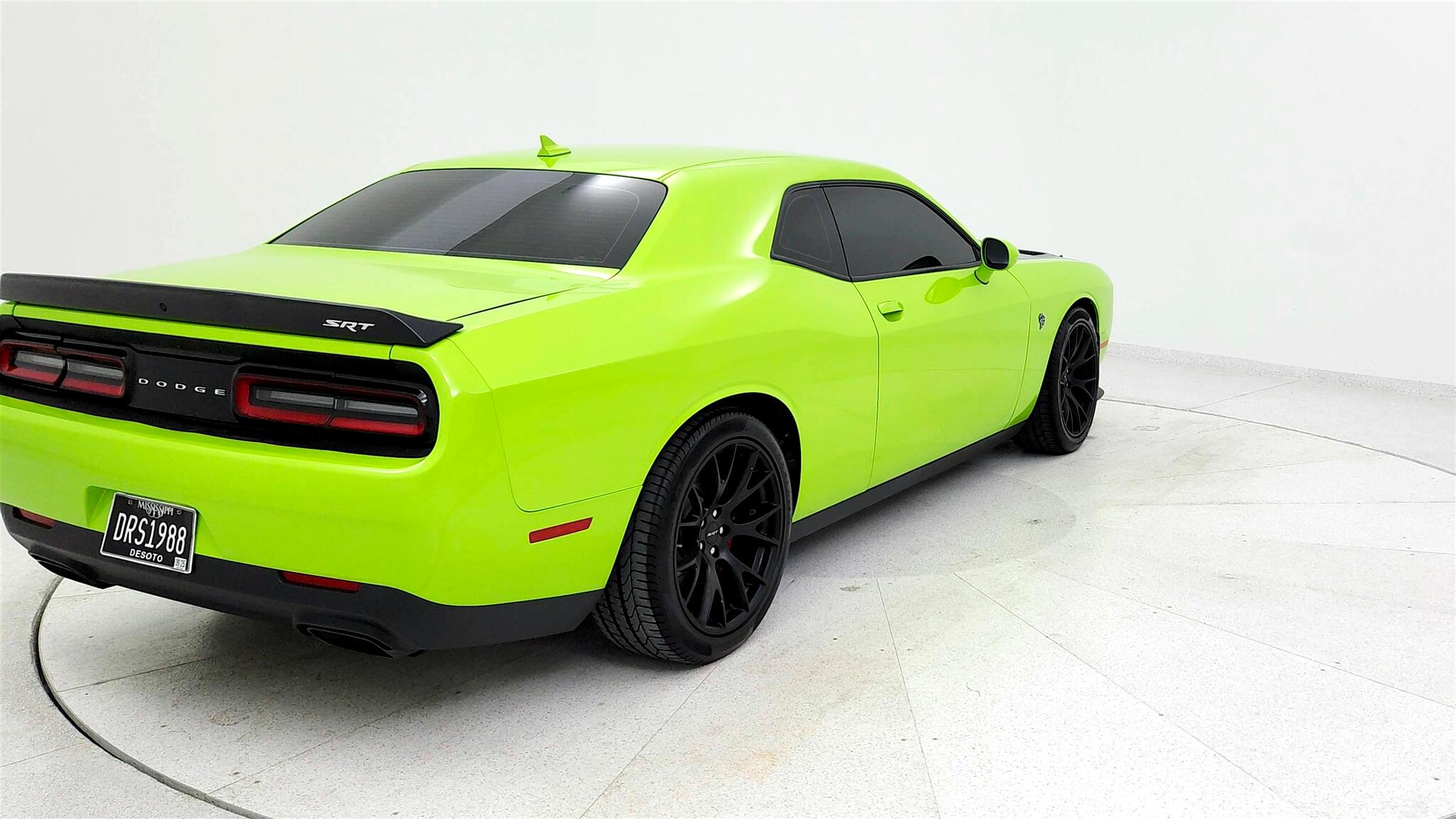 2015 Dodge Challenger SRT8 Hellcat photo 4