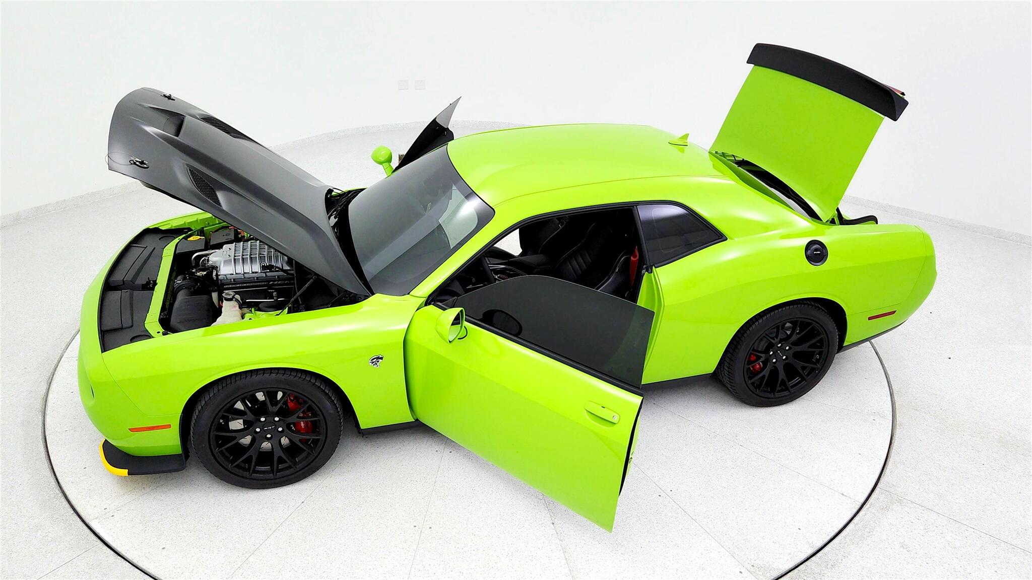 2015 Dodge Challenger SRT8 Hellcat photo 9