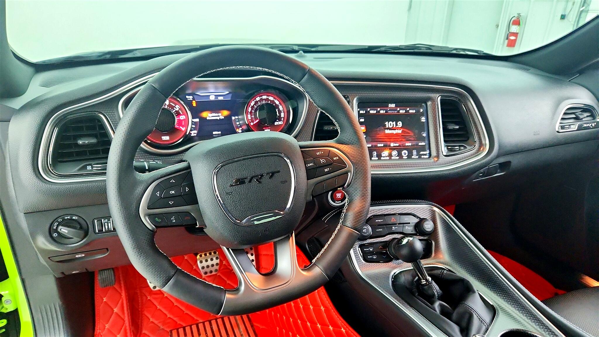 2015 Dodge Challenger SRT8 Hellcat photo 14