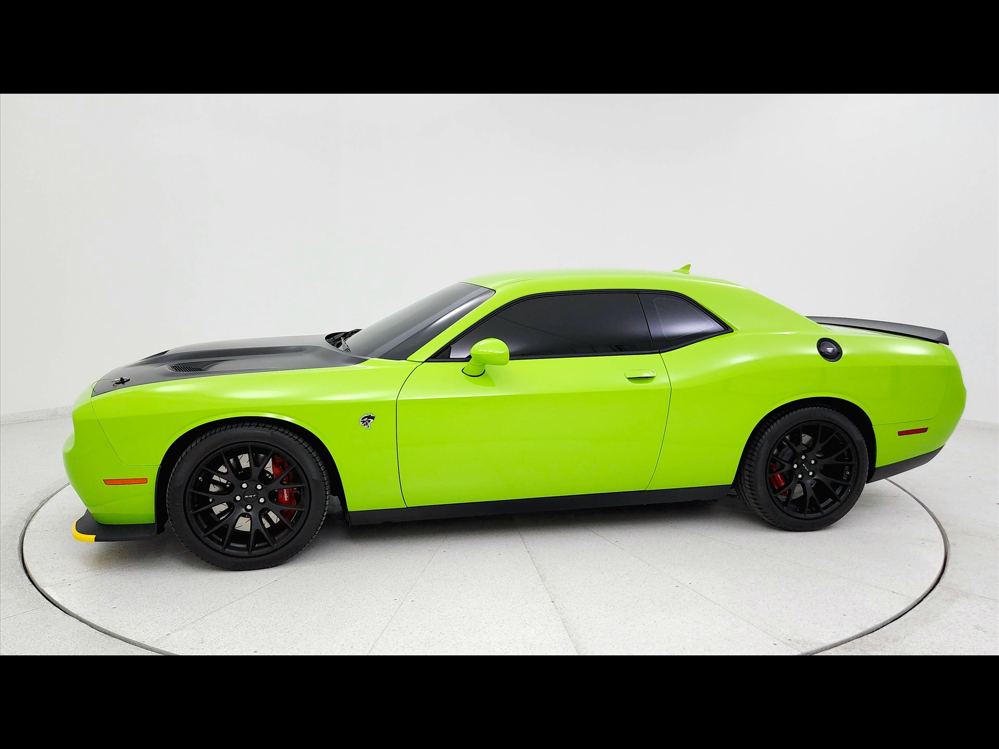 2015 Dodge Challenger SRT Hellcat 2D Coupe
