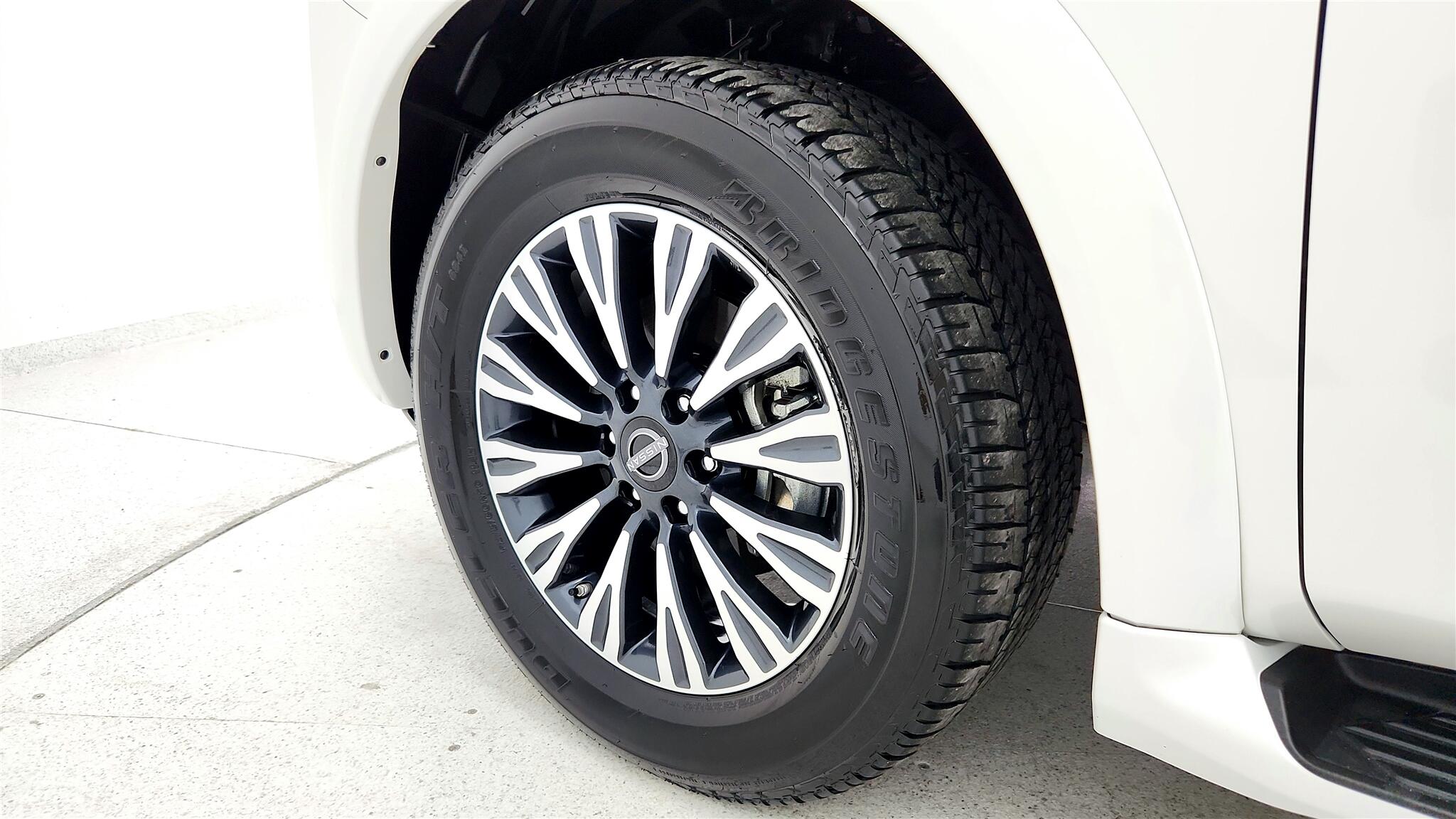 2024 Nissan Armada SL photo 27