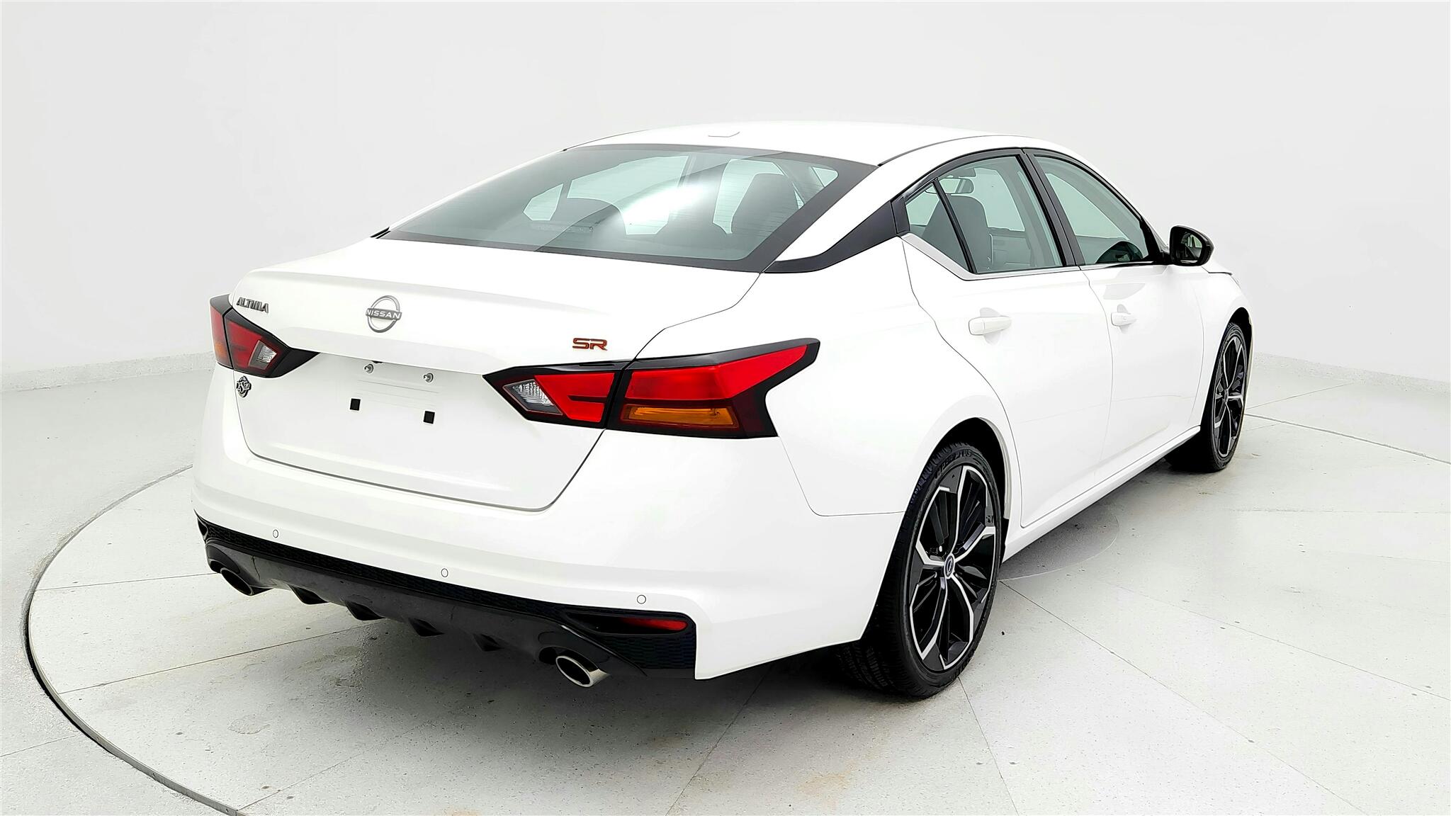 2024 Nissan Altima 2.5 SR photo 4