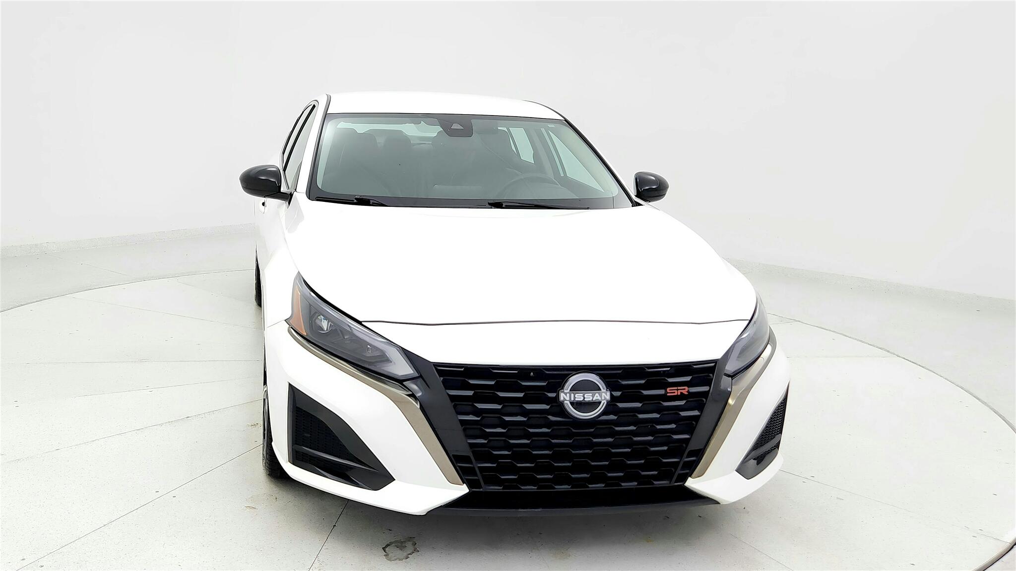 2024 Nissan Altima 2.5 SR photo 7