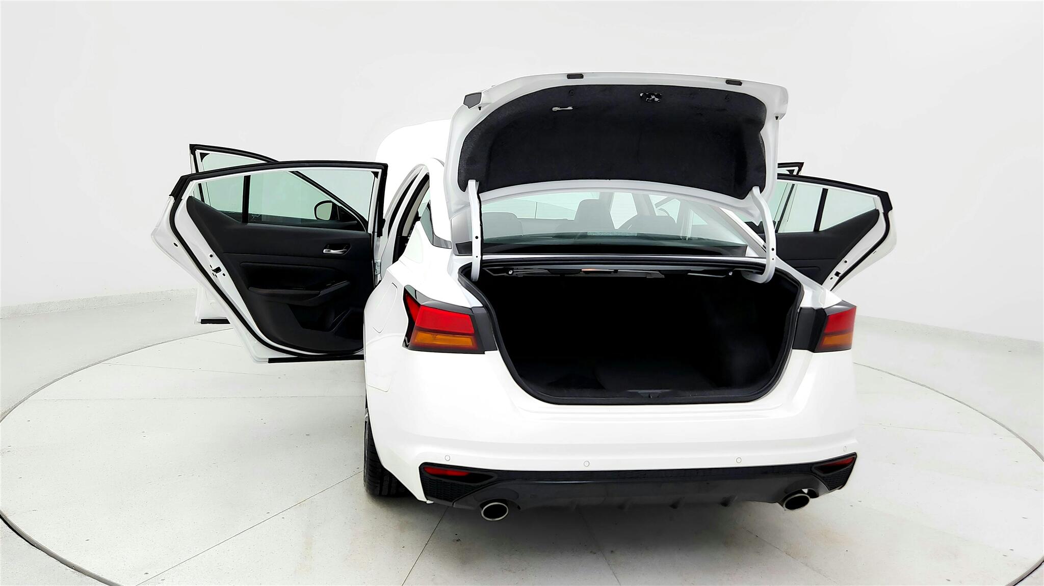 2024 Nissan Altima 2.5 SR photo 10