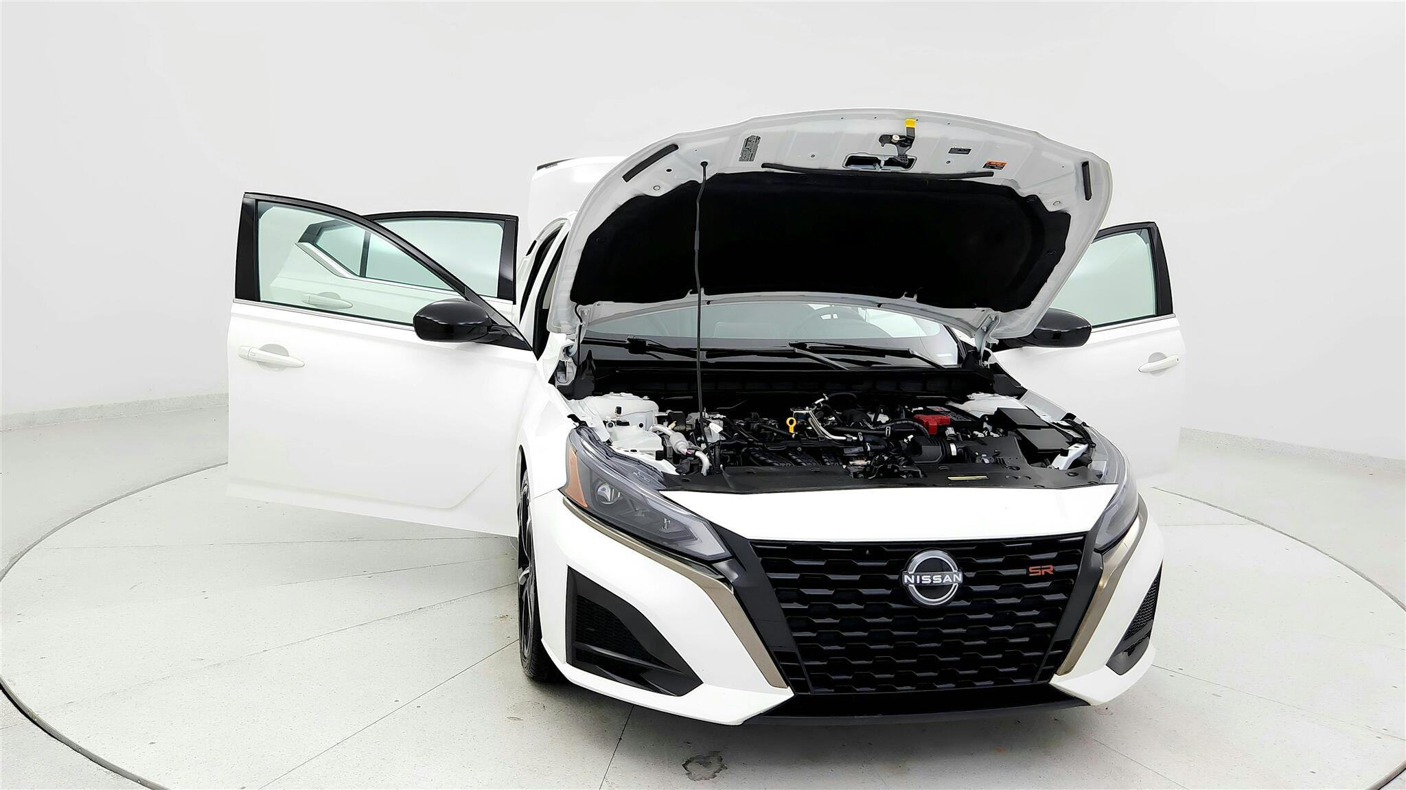 2024 Nissan Altima 2.5 SR photo 12