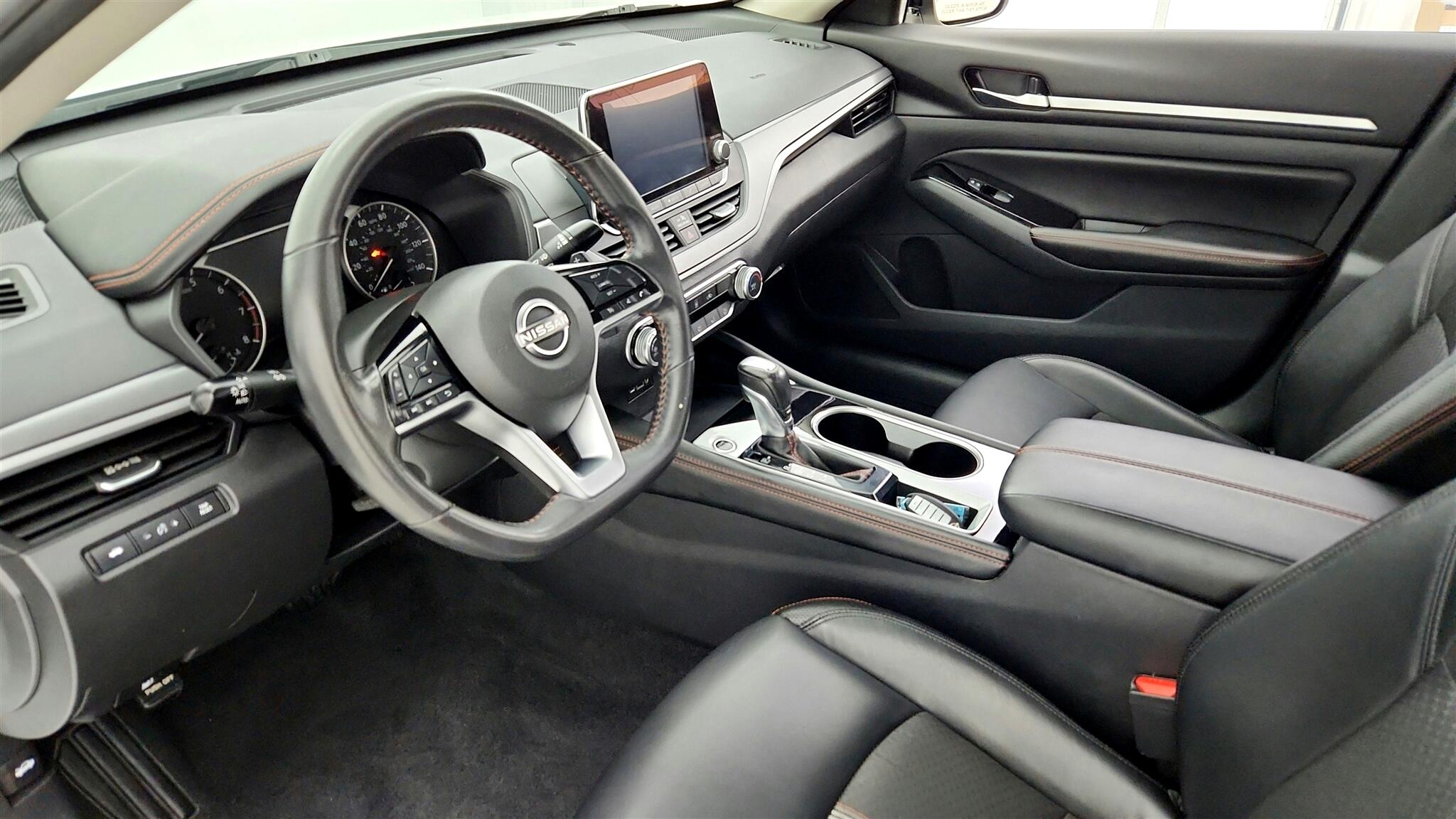 2024 Nissan Altima 2.5 SR photo 23