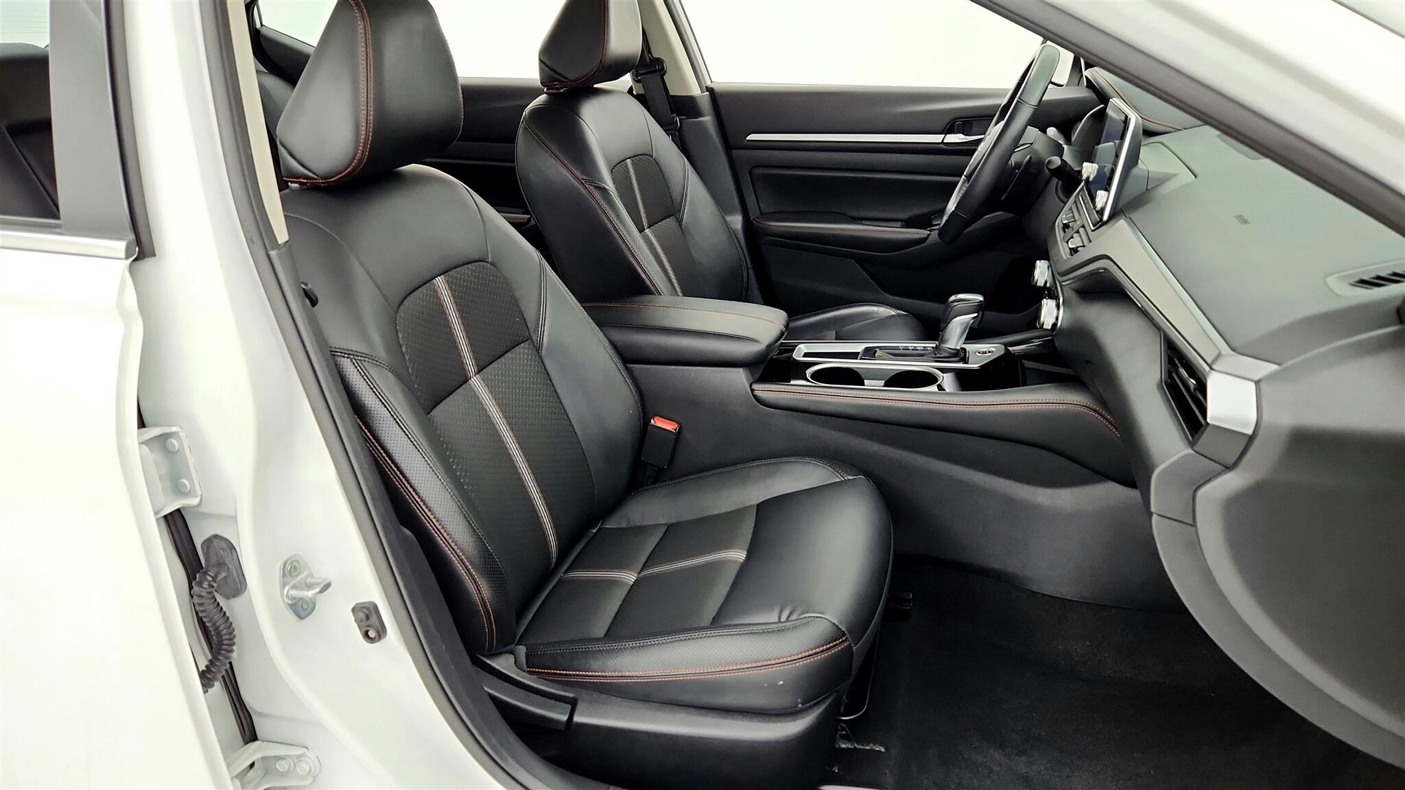 2024 Nissan Altima 2.5 SR photo 33