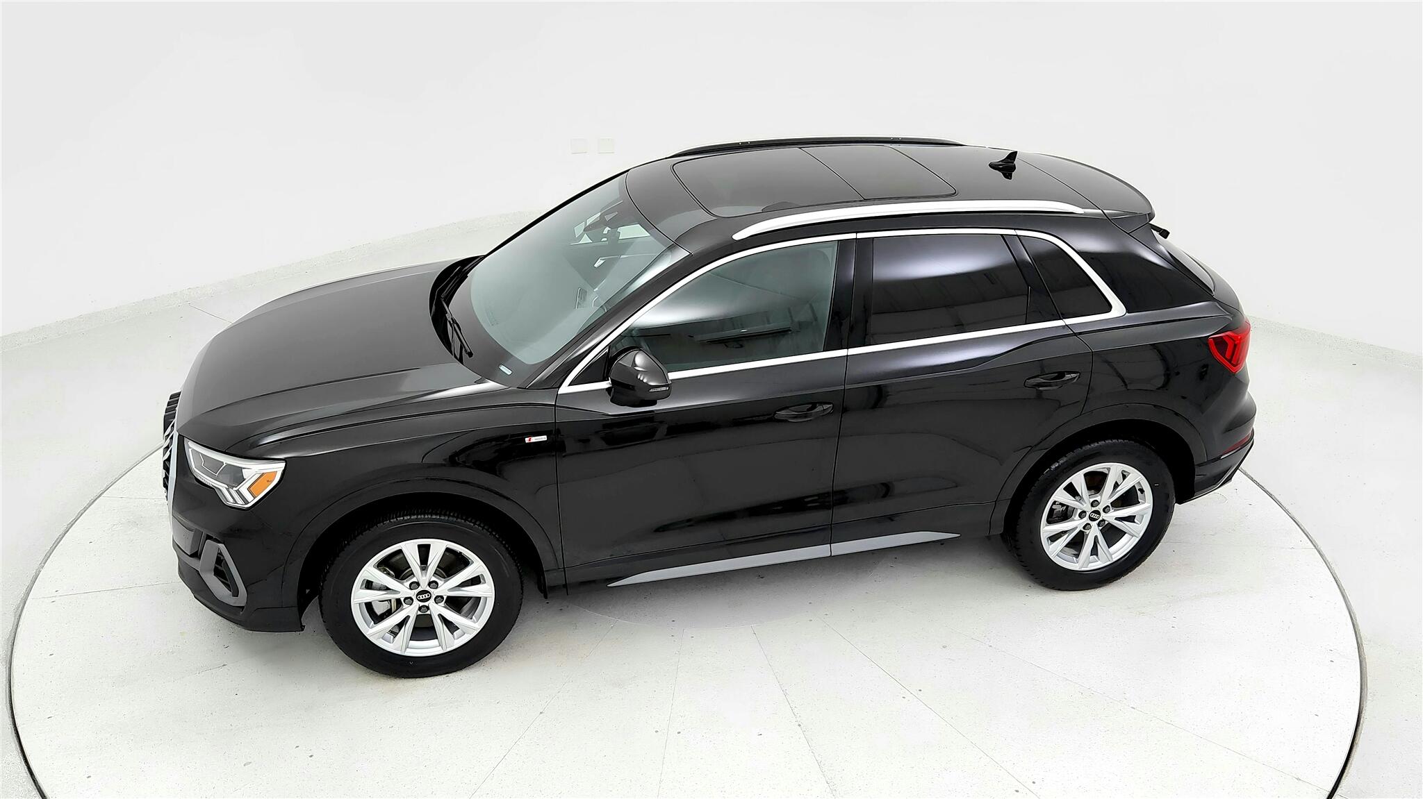 2023 Audi Q3 Premium S line photo 10