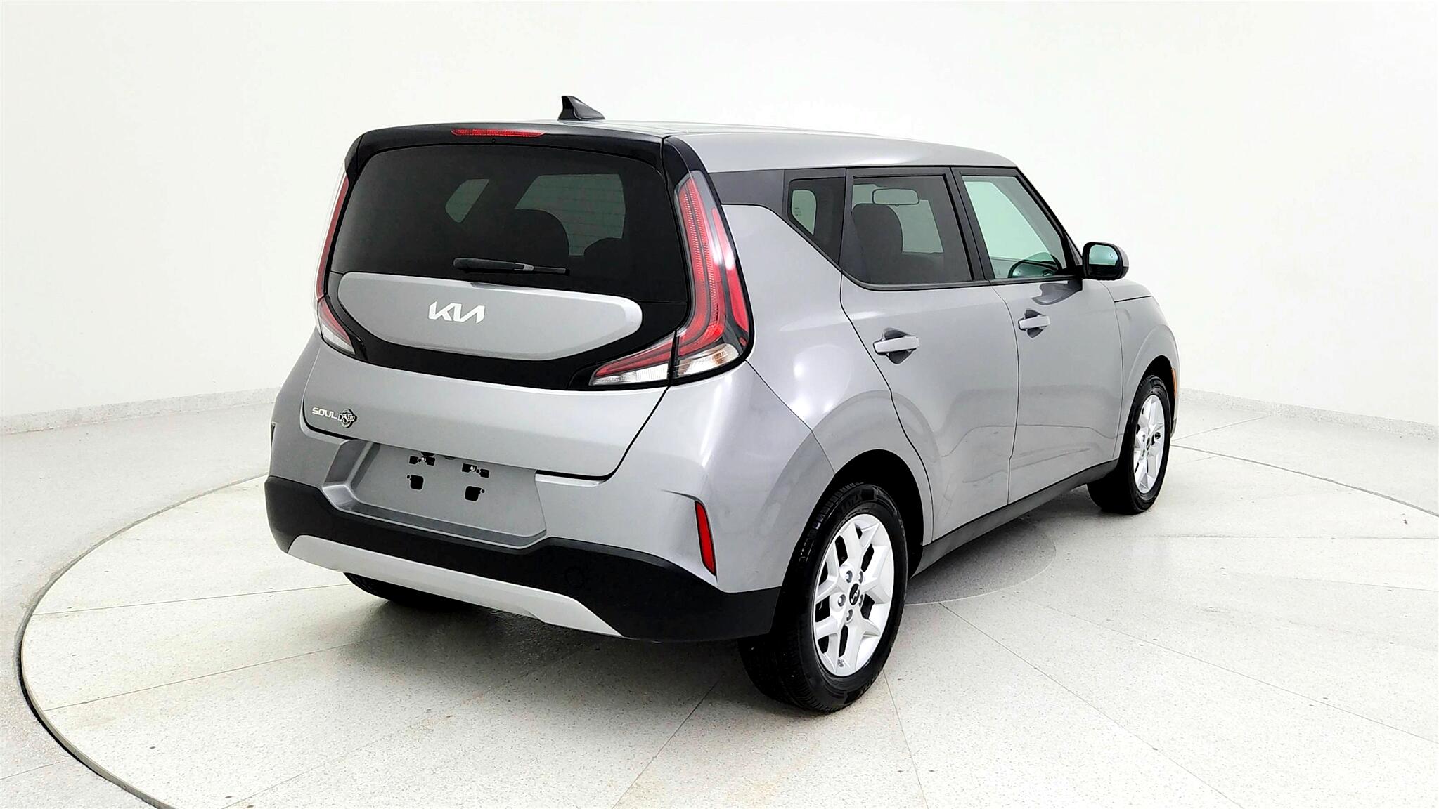 2023 Kia Soul LX photo 4