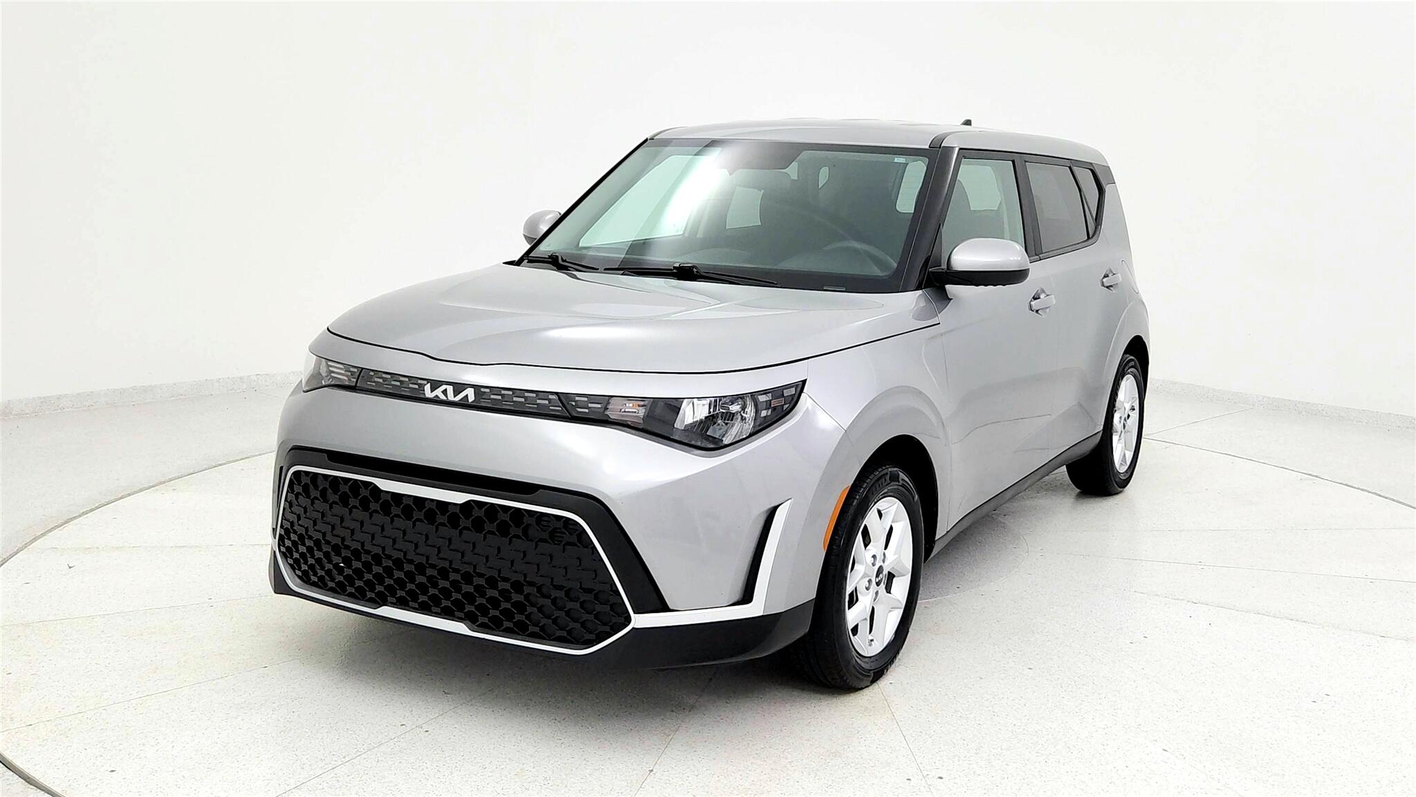 2023 Kia Soul LX photo 8