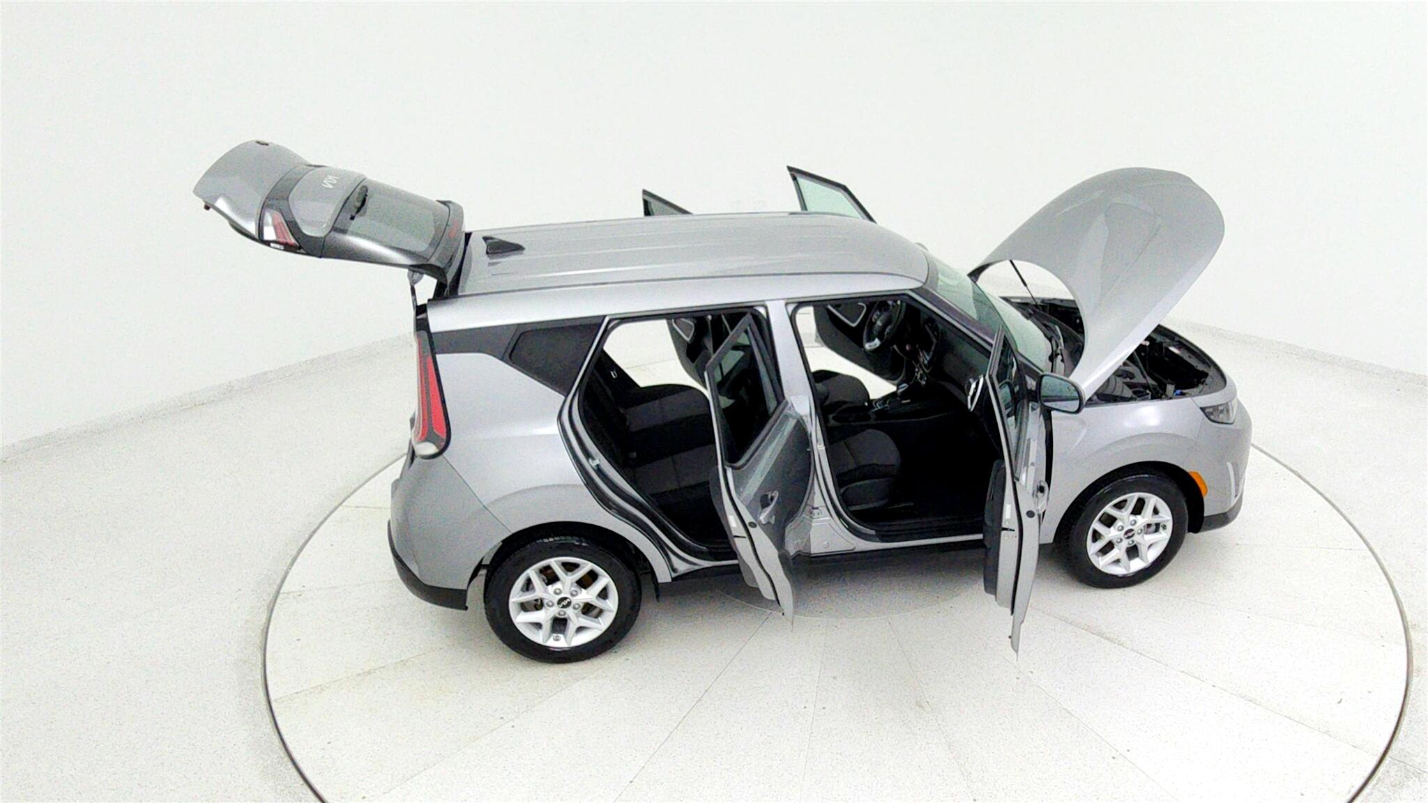2023 Kia Soul LX photo 19