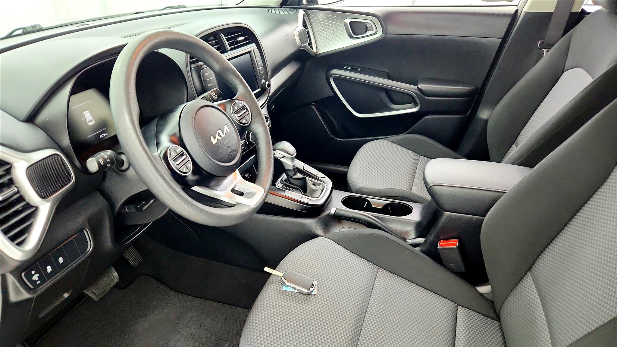 2023 Kia Soul LX photo 25