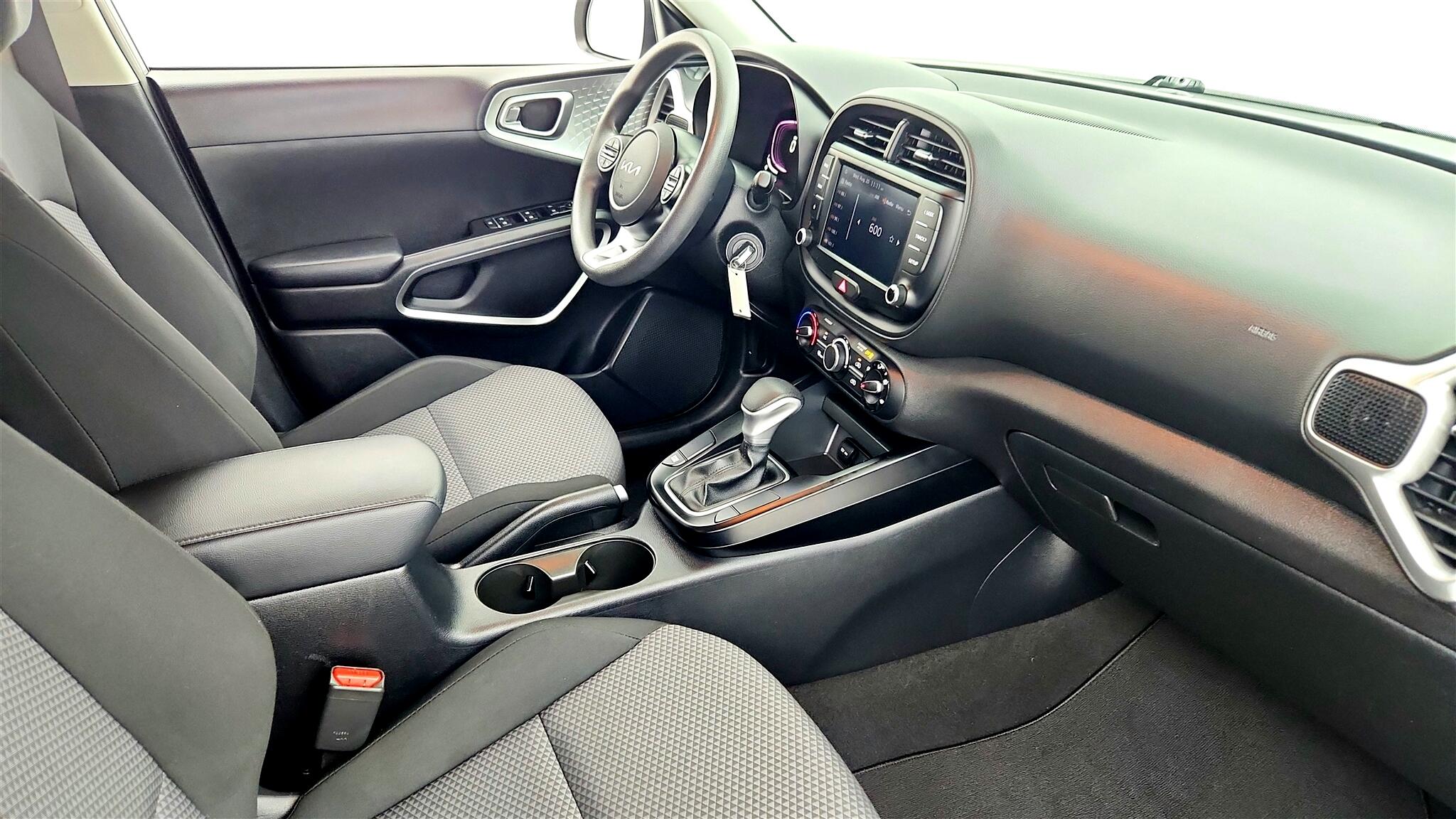 2023 Kia Soul LX photo 33