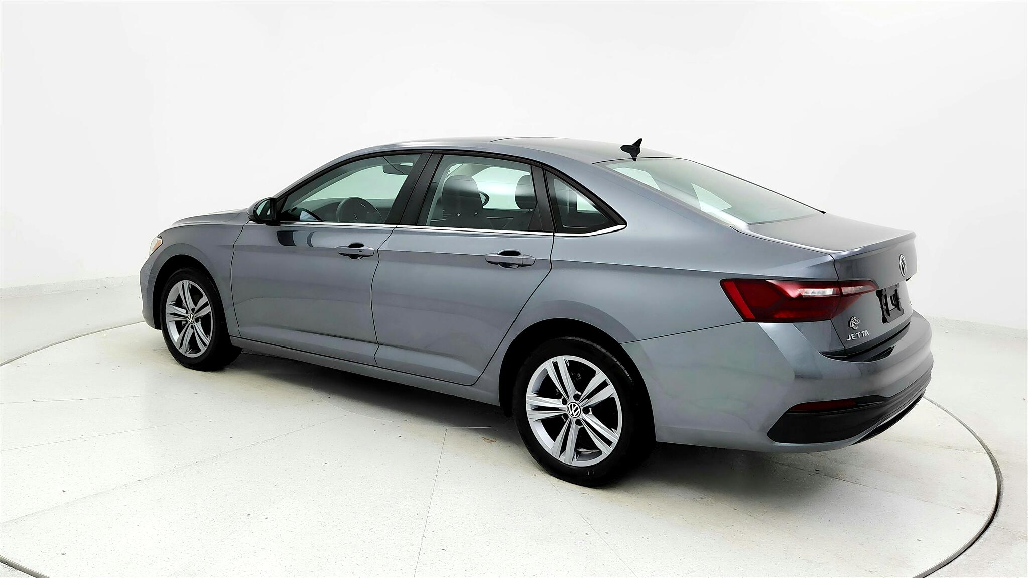 2024 Volkswagen Jetta 1.5T photo 2