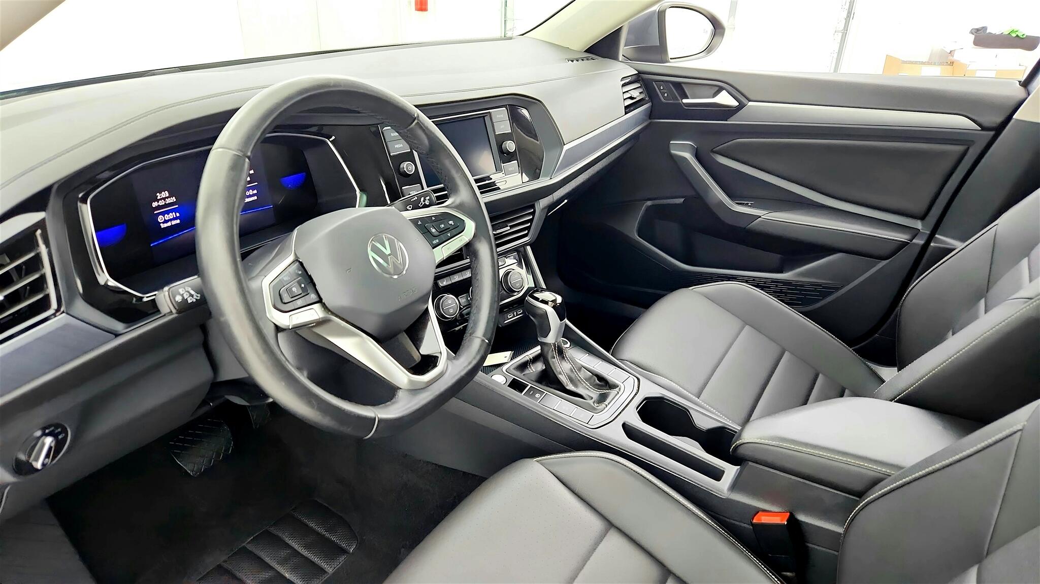 2024 Volkswagen Jetta 1.5T photo 19