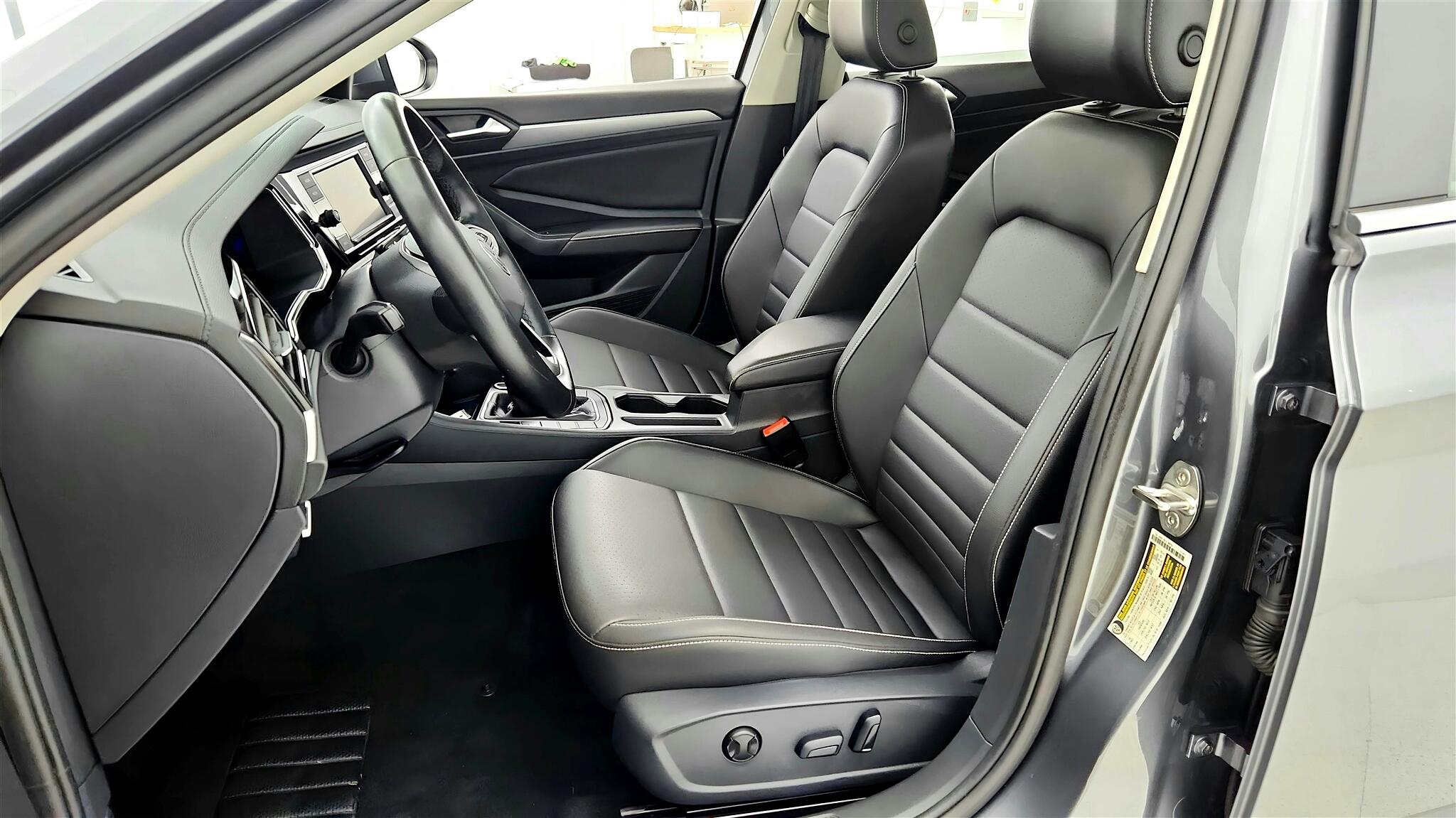 2024 Volkswagen Jetta 1.5T photo 20