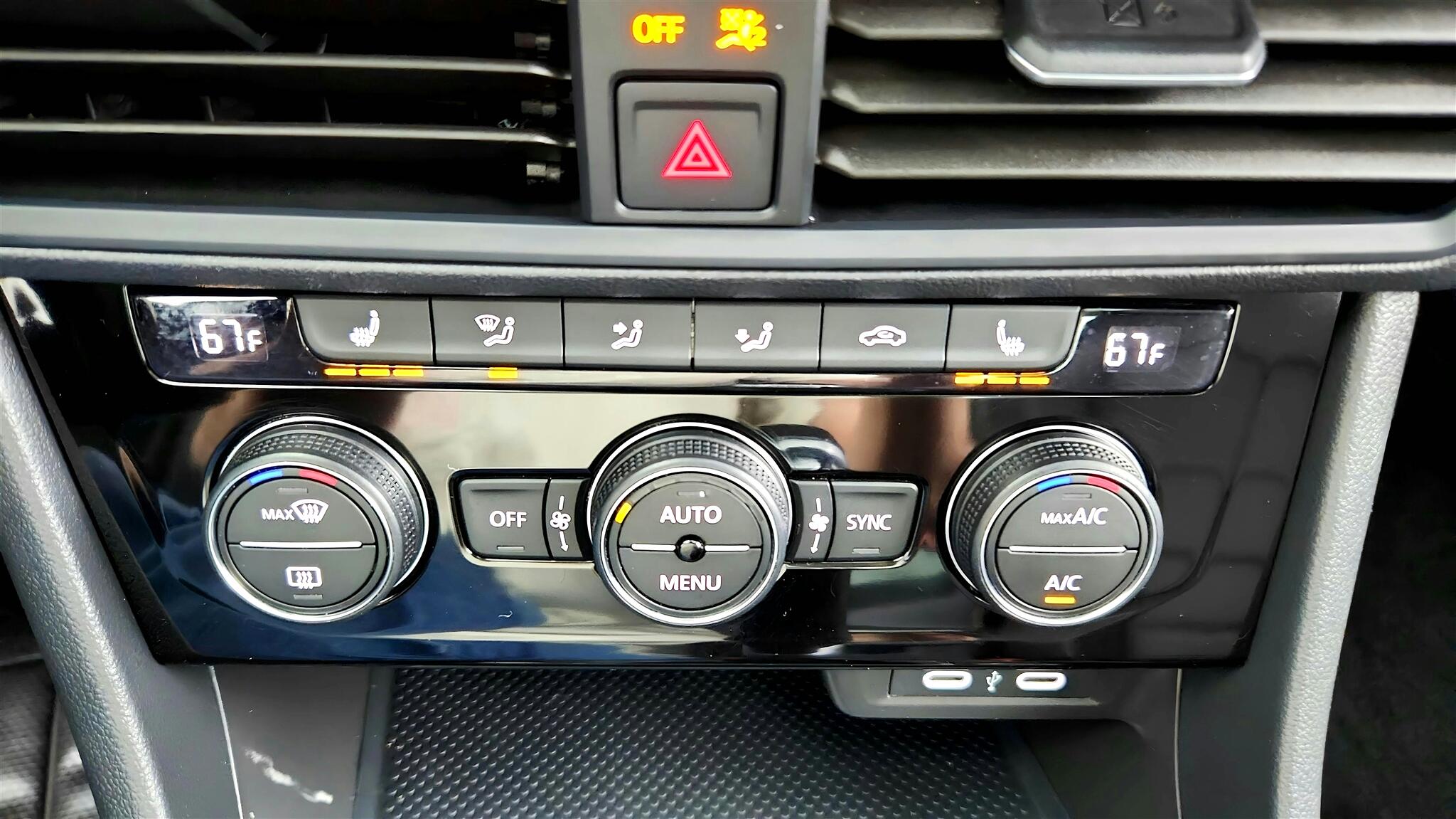 2024 Volkswagen Jetta 1.5T photo 33