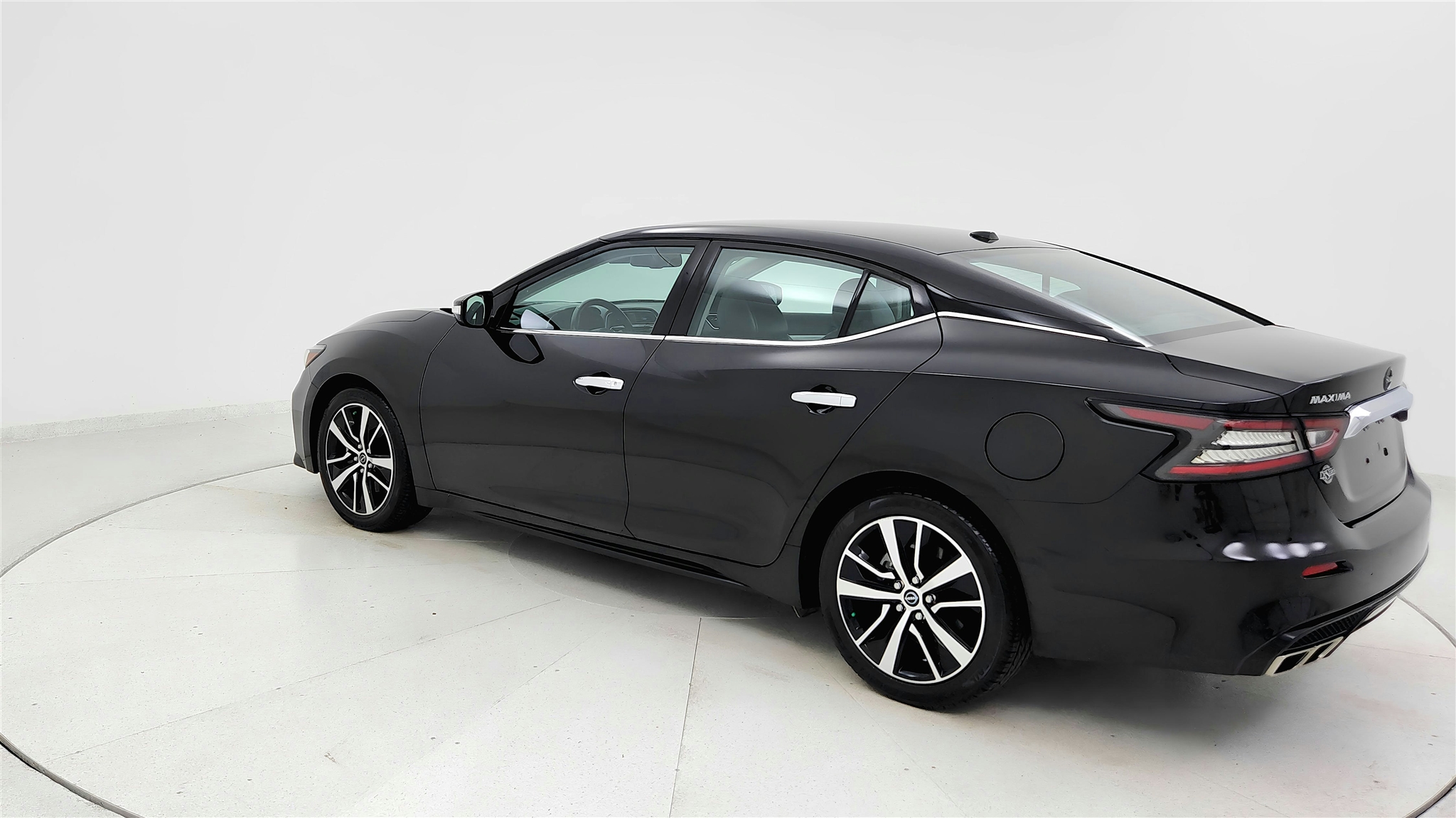 Nissan Maxima  2023