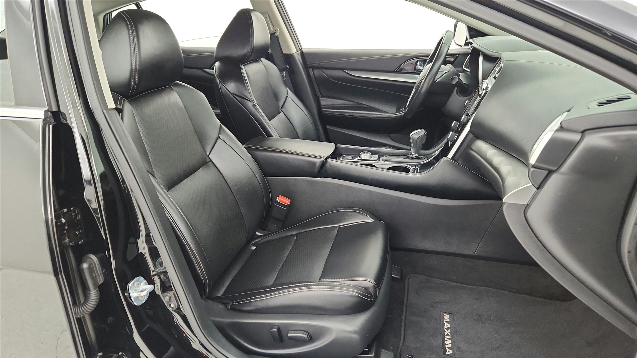 Nissan Maxima  2023