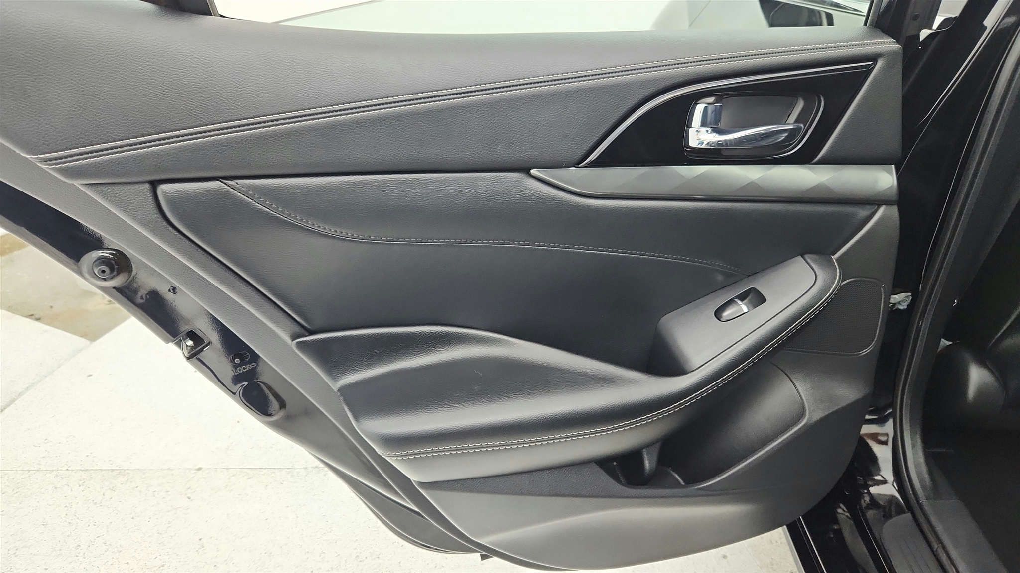 Nissan Maxima  2023