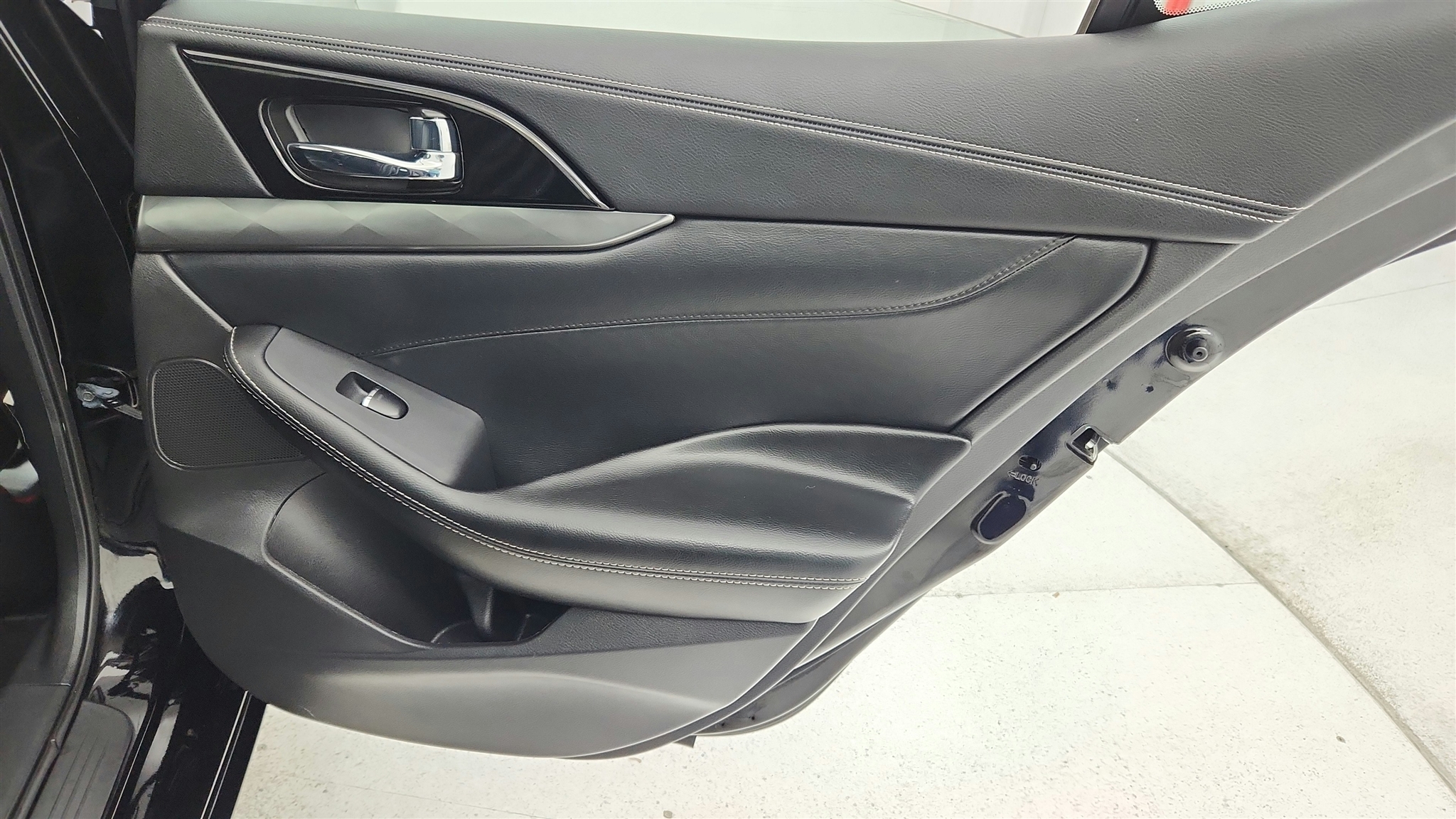 Nissan Maxima  2023