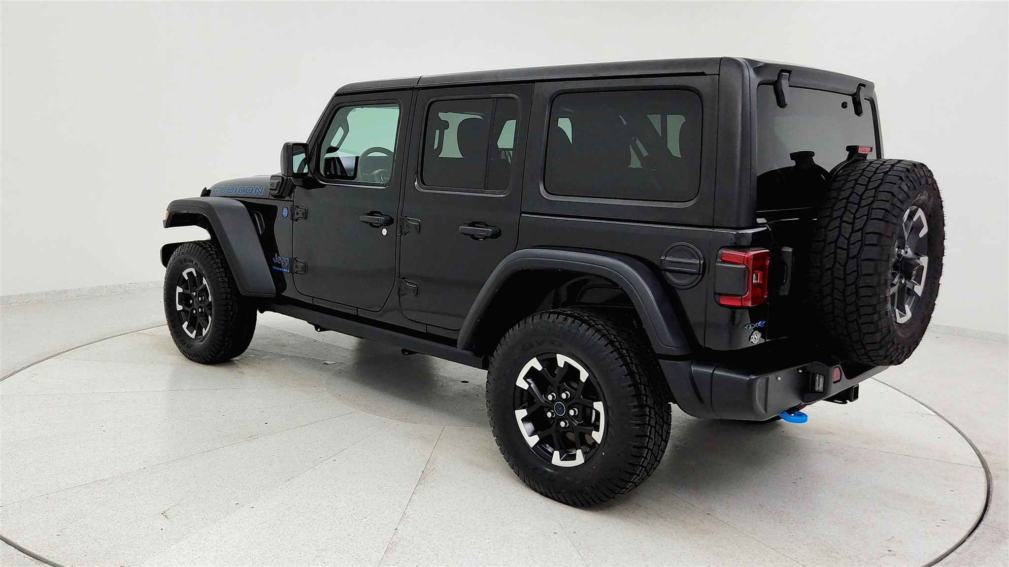 2024 Jeep Wrangler Rubicon 4xe photo 2