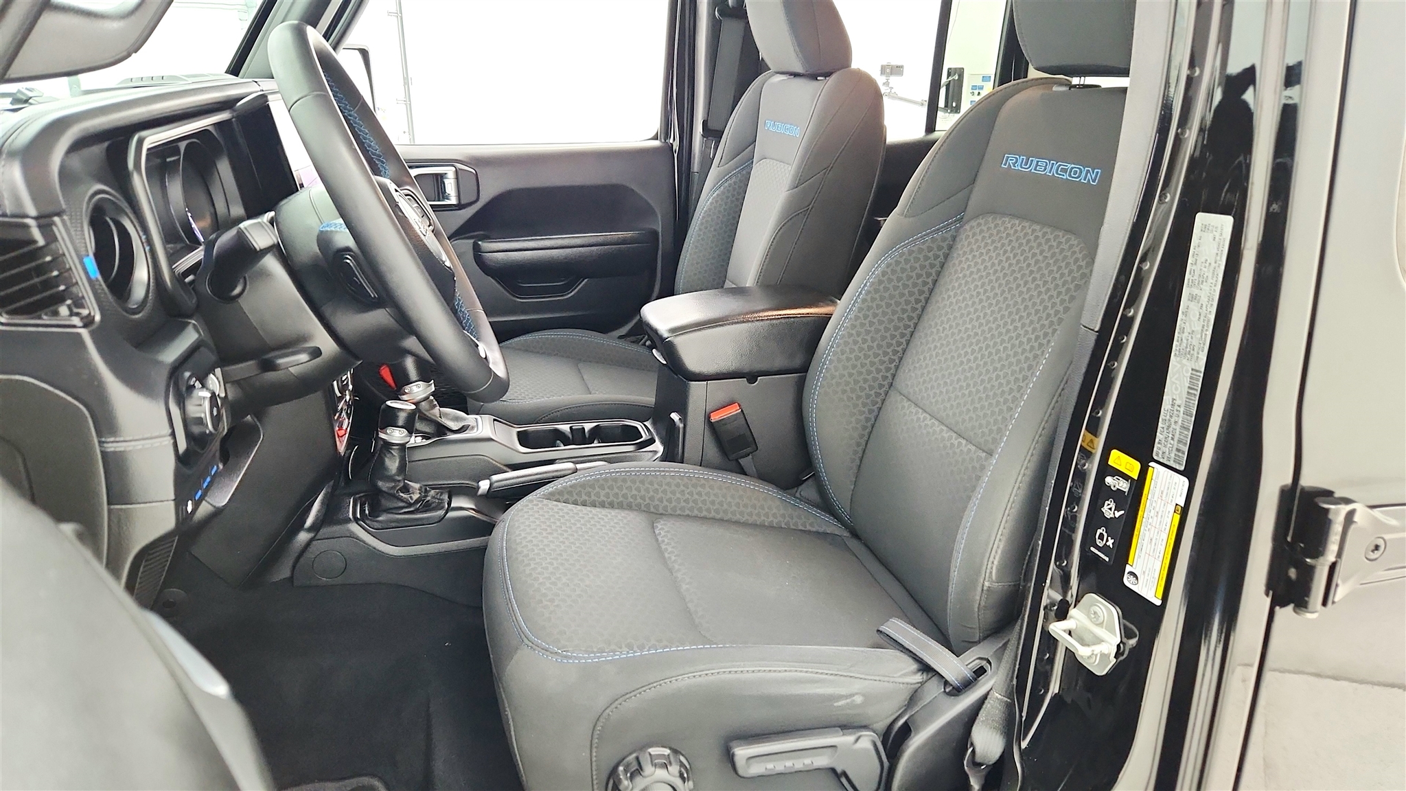 2024 Jeep Wrangler Rubicon 4xe photo 15