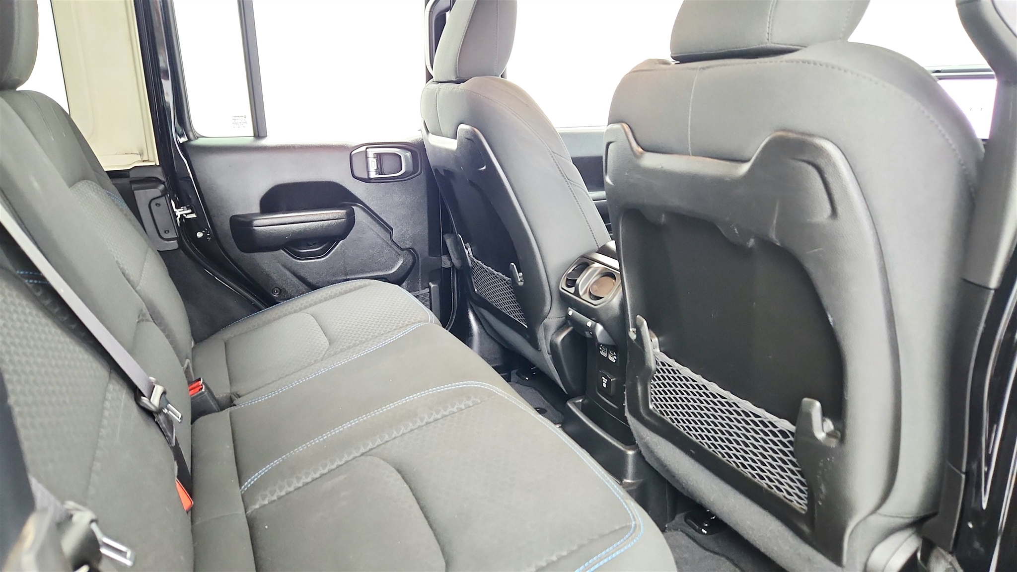 2024 Jeep Wrangler Rubicon 4xe photo 19