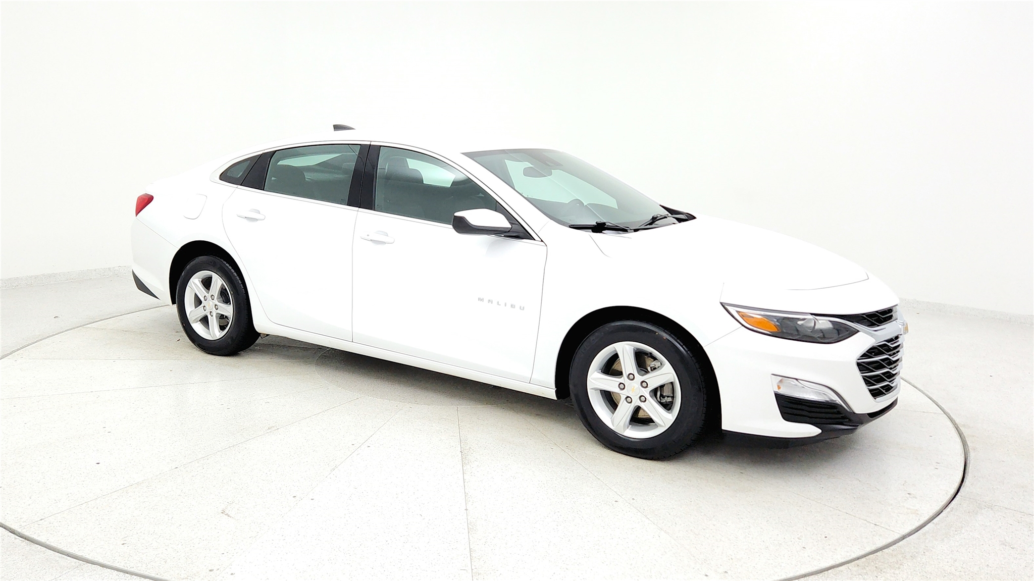 2023 Chevrolet Malibu LS photo 5