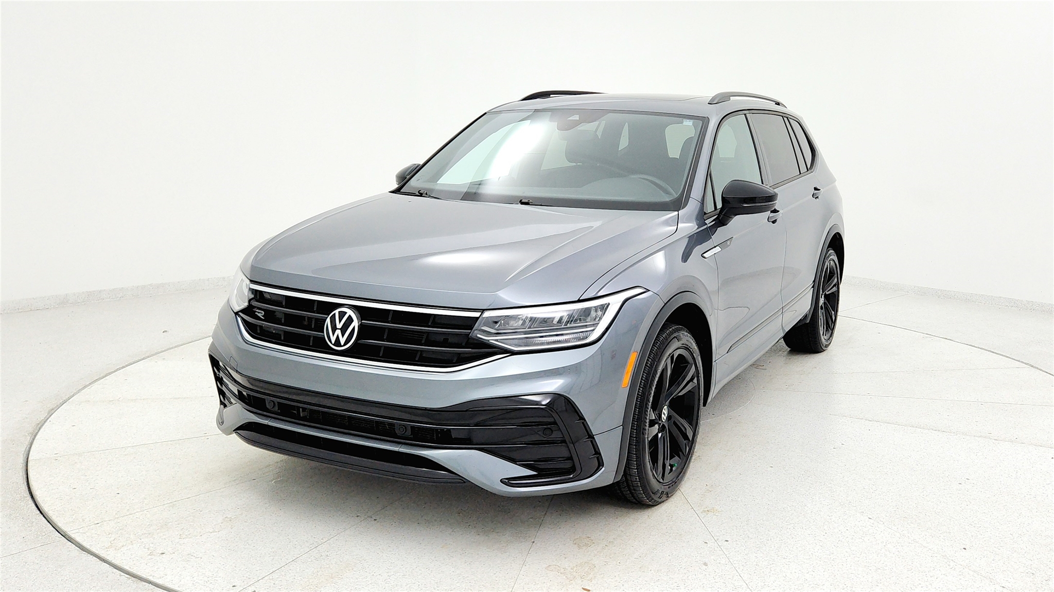 2023 Volkswagen Tiguan SE R-Line Black photo 8