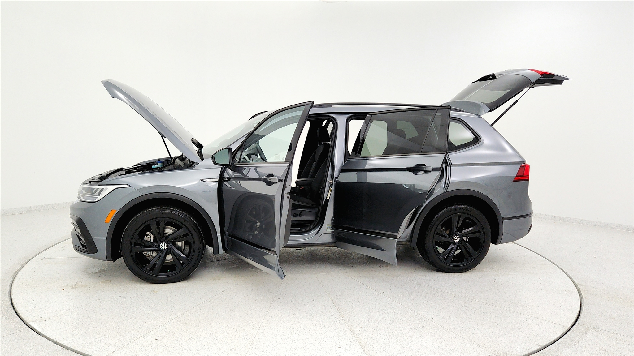 2023 Volkswagen Tiguan SE R-Line Black photo 9