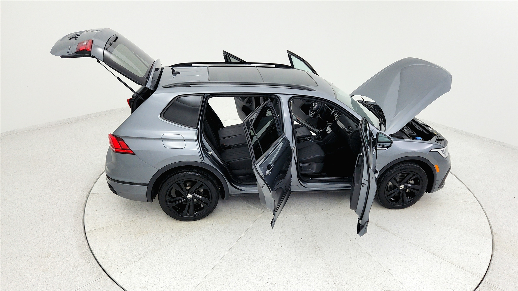 2023 Volkswagen Tiguan SE R-Line Black photo 23