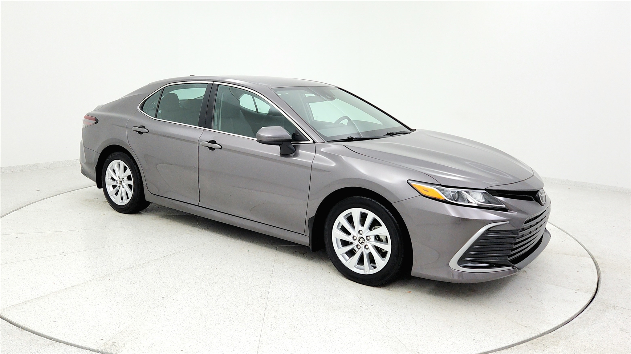 2023 Toyota Camry LE photo 6