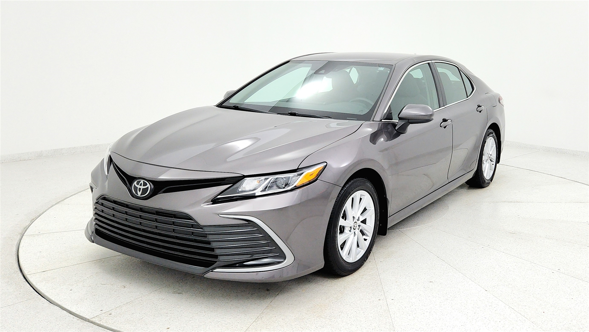 2023 Toyota Camry LE photo 8