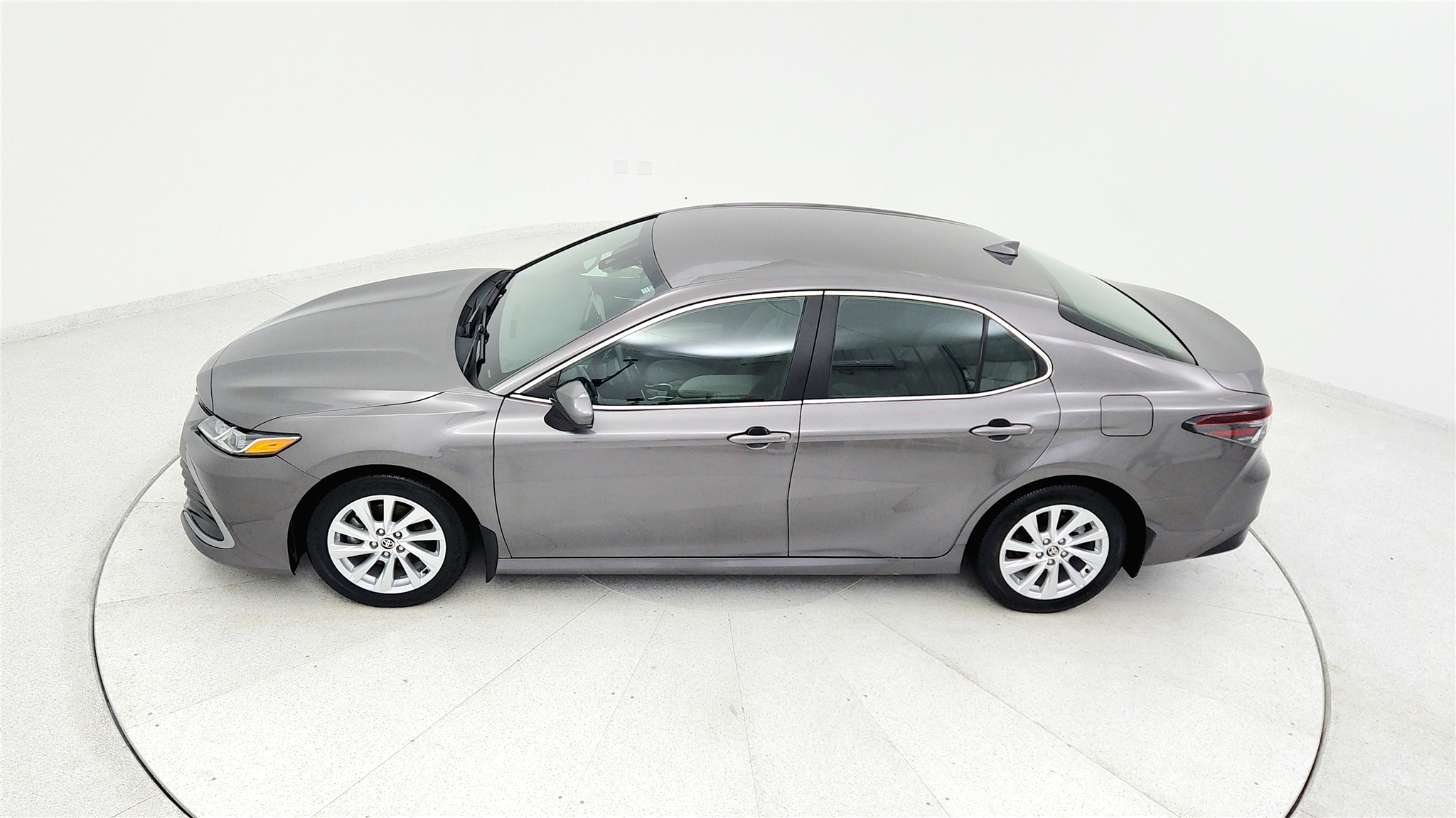 2023 Toyota Camry LE photo 13
