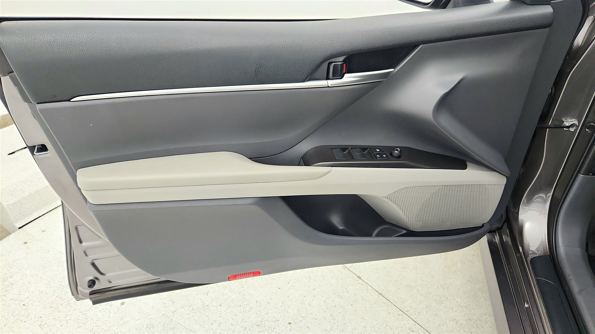 2023 Toyota Camry LE photo 42