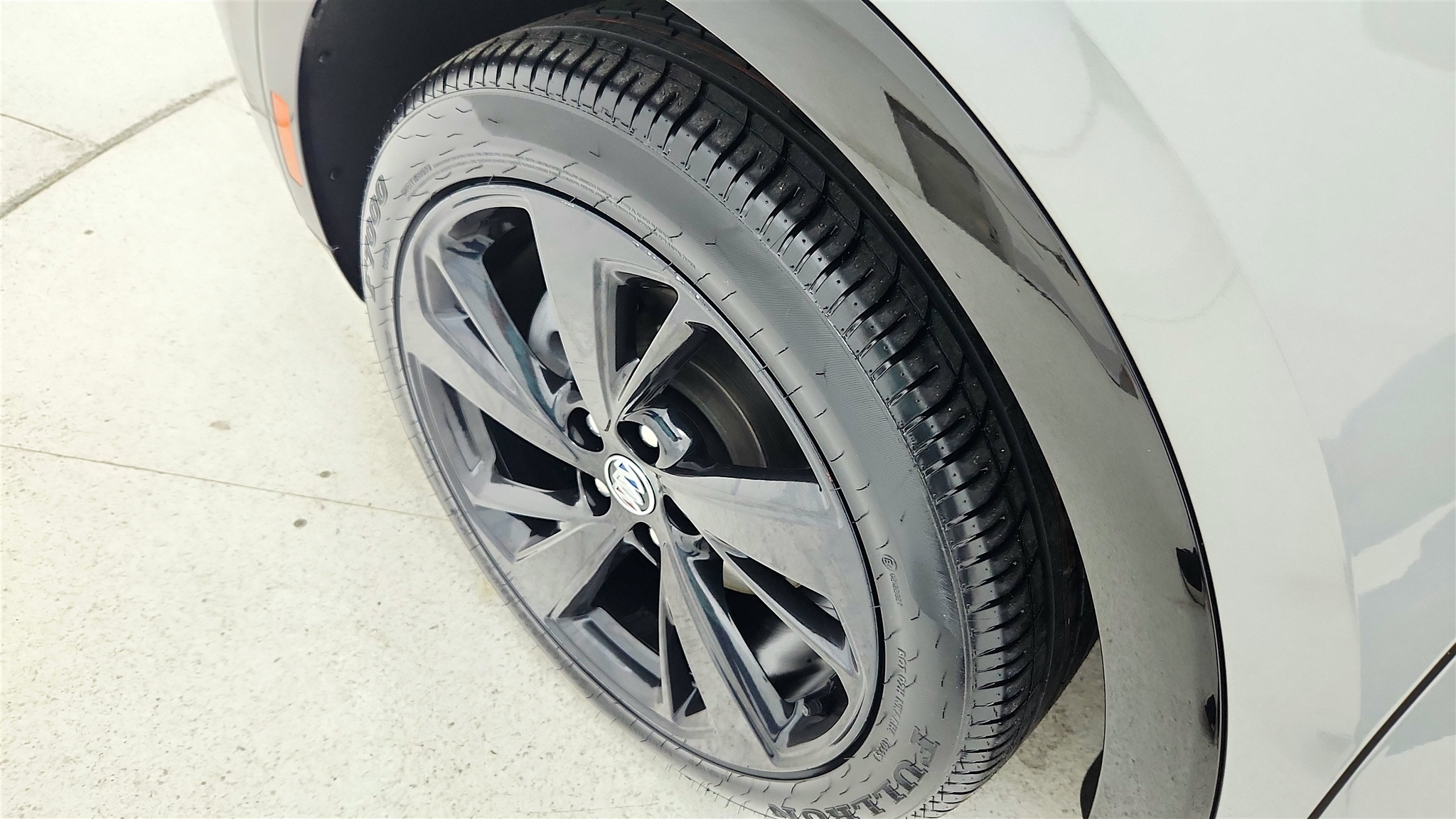 2023 Buick Envision Essence Sport photo 23