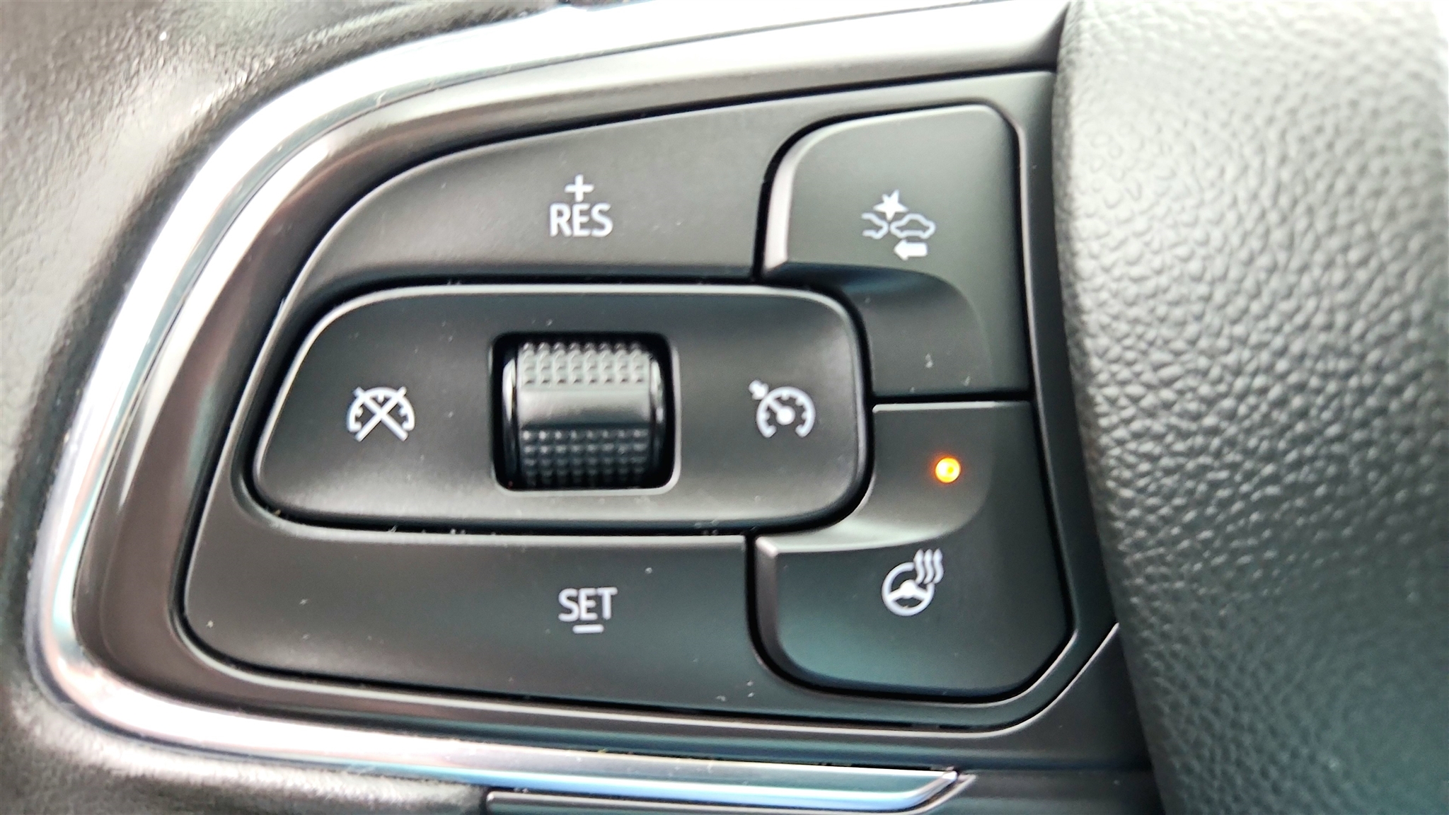 2023 Buick Envision Essence Sport photo 34