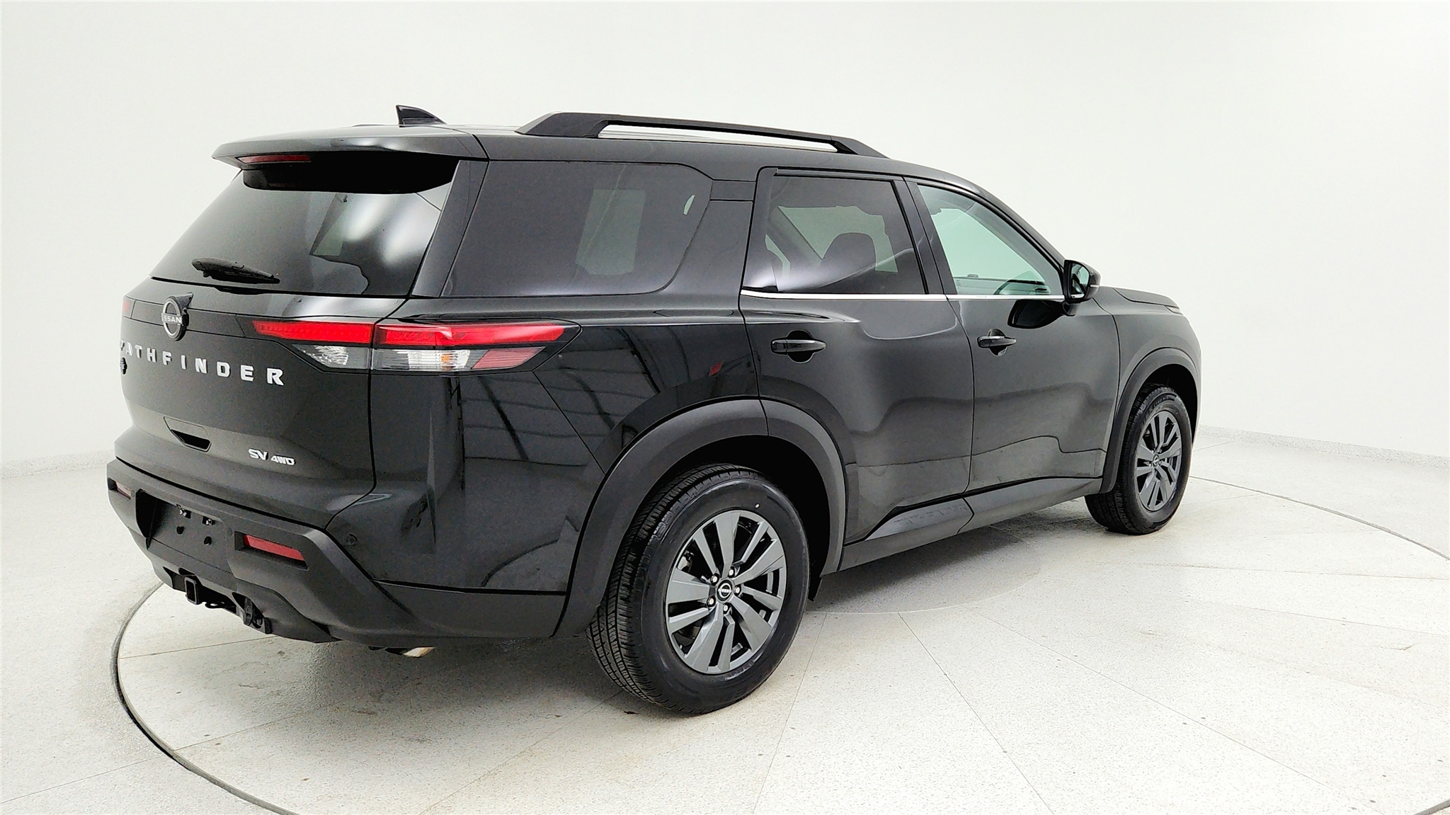 2022 Nissan Pathfinder SV photo 4