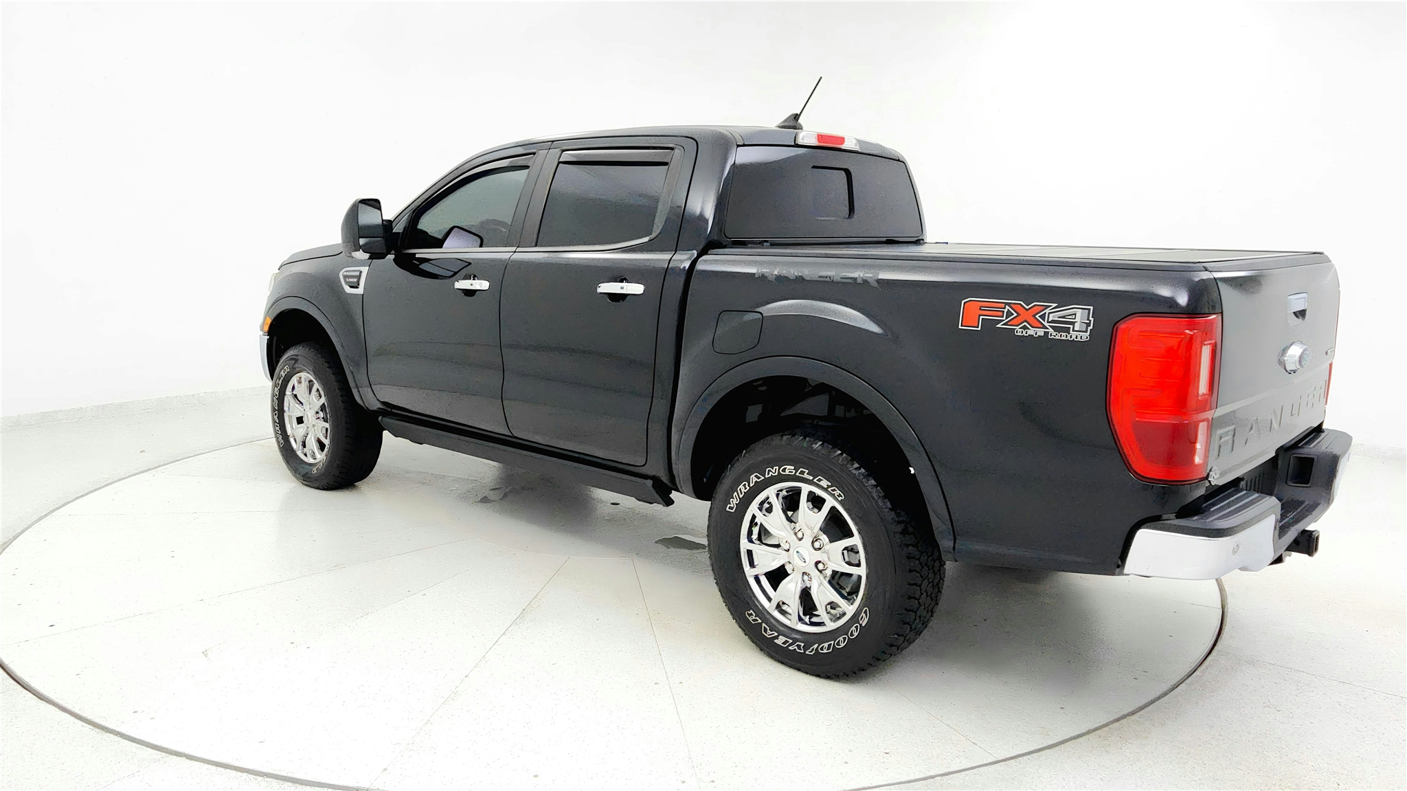 2019 Ford Ranger Lariat photo 2