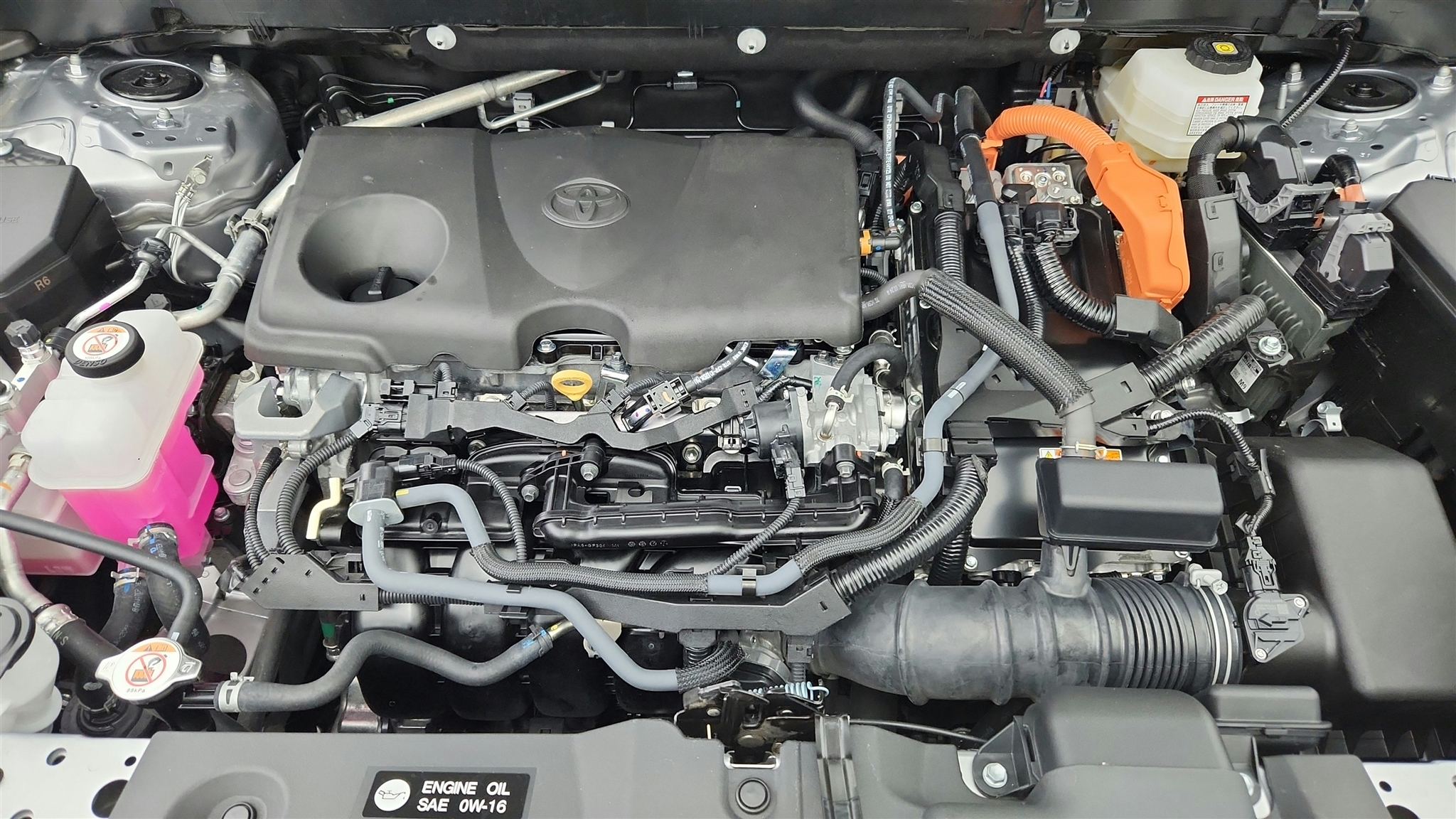 Toyota RAV4  2025